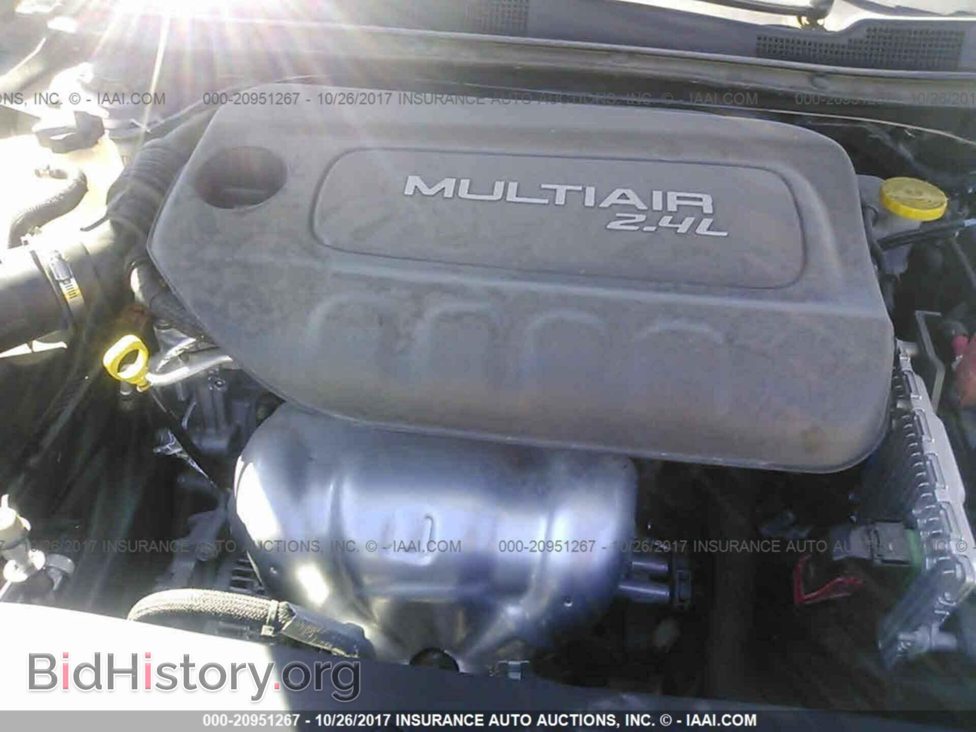 2015 Chrysler 200 - VIN: 1C3CCCAB2FN566733 - Photo 10