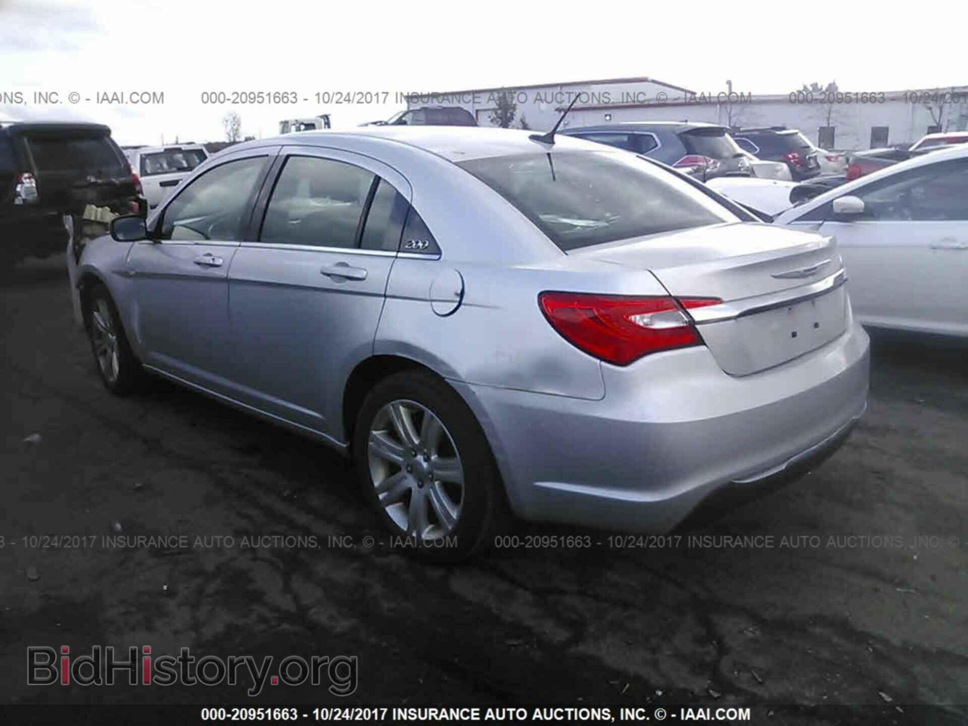 2012 Chrysler 200 - VIN: 1C3CCBBB4CN124699 - Фото 3