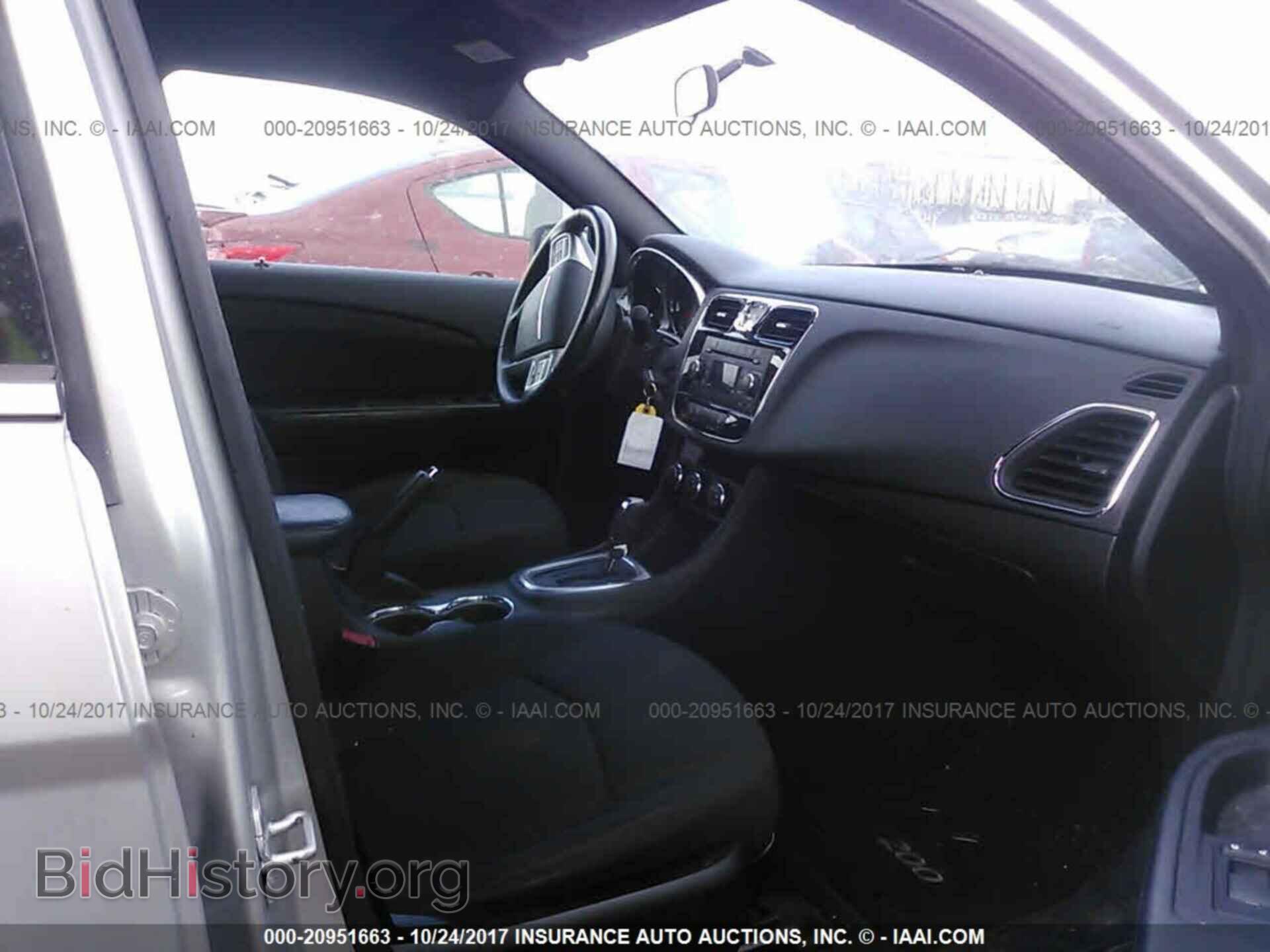 2012 Chrysler 200 - VIN: 1C3CCBBB4CN124699 - Фото 5
