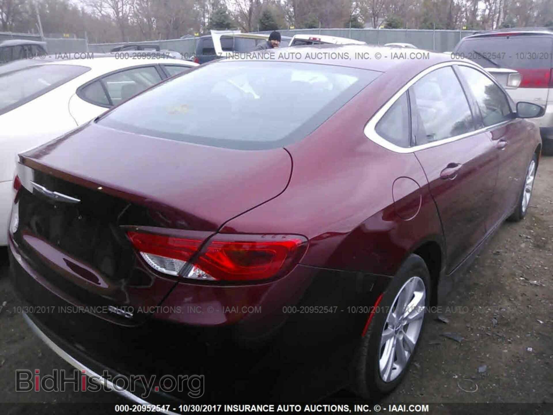 2015 Chrysler 200 - VIN: 1C3CCCAB4FN583923 - Photo 4