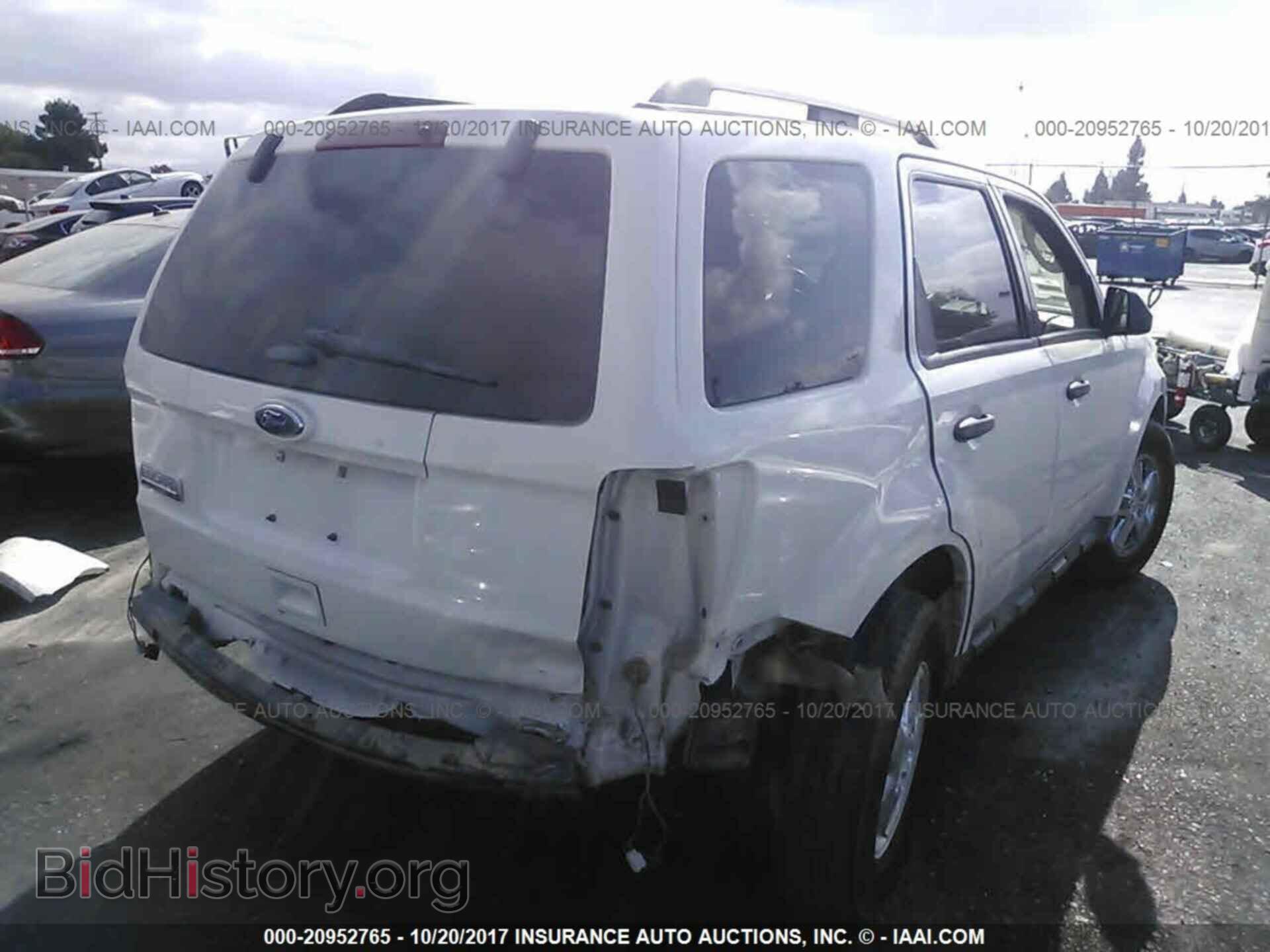 2012 Ford Escape - VIN: 1FMCU9D75CKA85080 - Photo 4