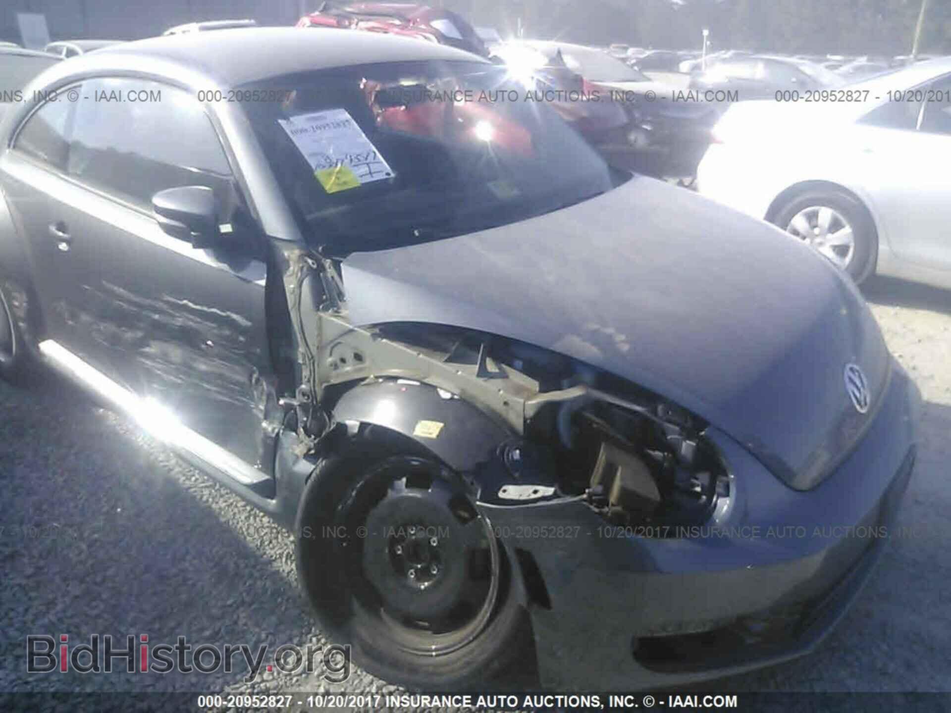2013 Volkswagen Beetle - VIN: 3VWJP7AT3DM686455 - Фото 6