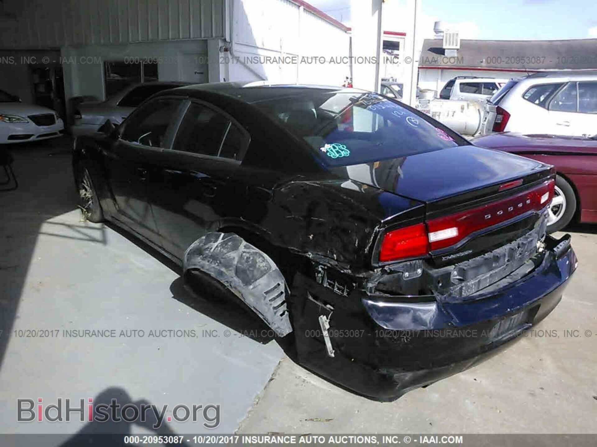 2011 Dodge Charger - VIN: 2B3CL3CG3BH598194 - Фото 6