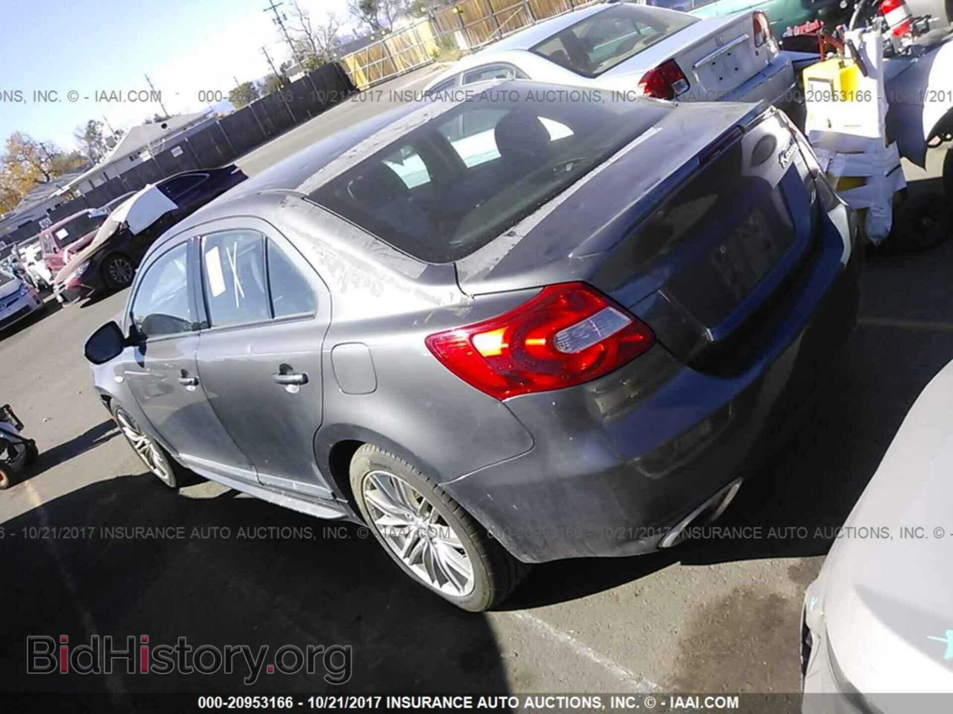 2012 Suzuki Kizashi - VIN: JS2RF9A64C6100543 - Photo 3