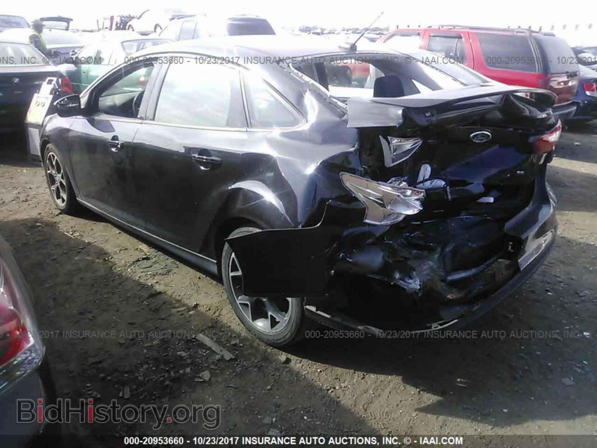 2012 Ford Focus - VIN: 1FAHP3F2XCL219243 - Photo 3