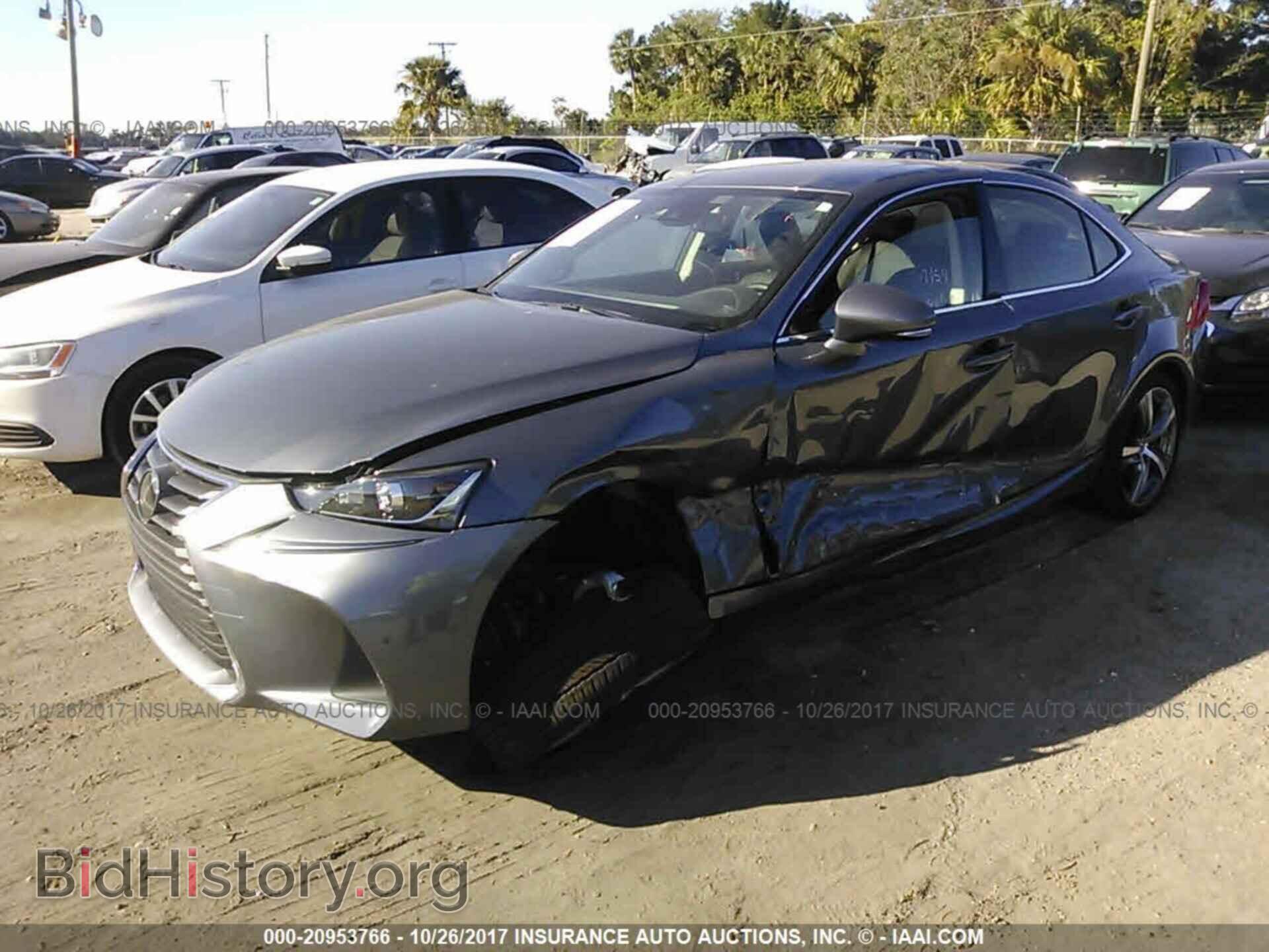 2017 Lexus Is - VIN: JTHBA1D22H5051729 - Фото 2