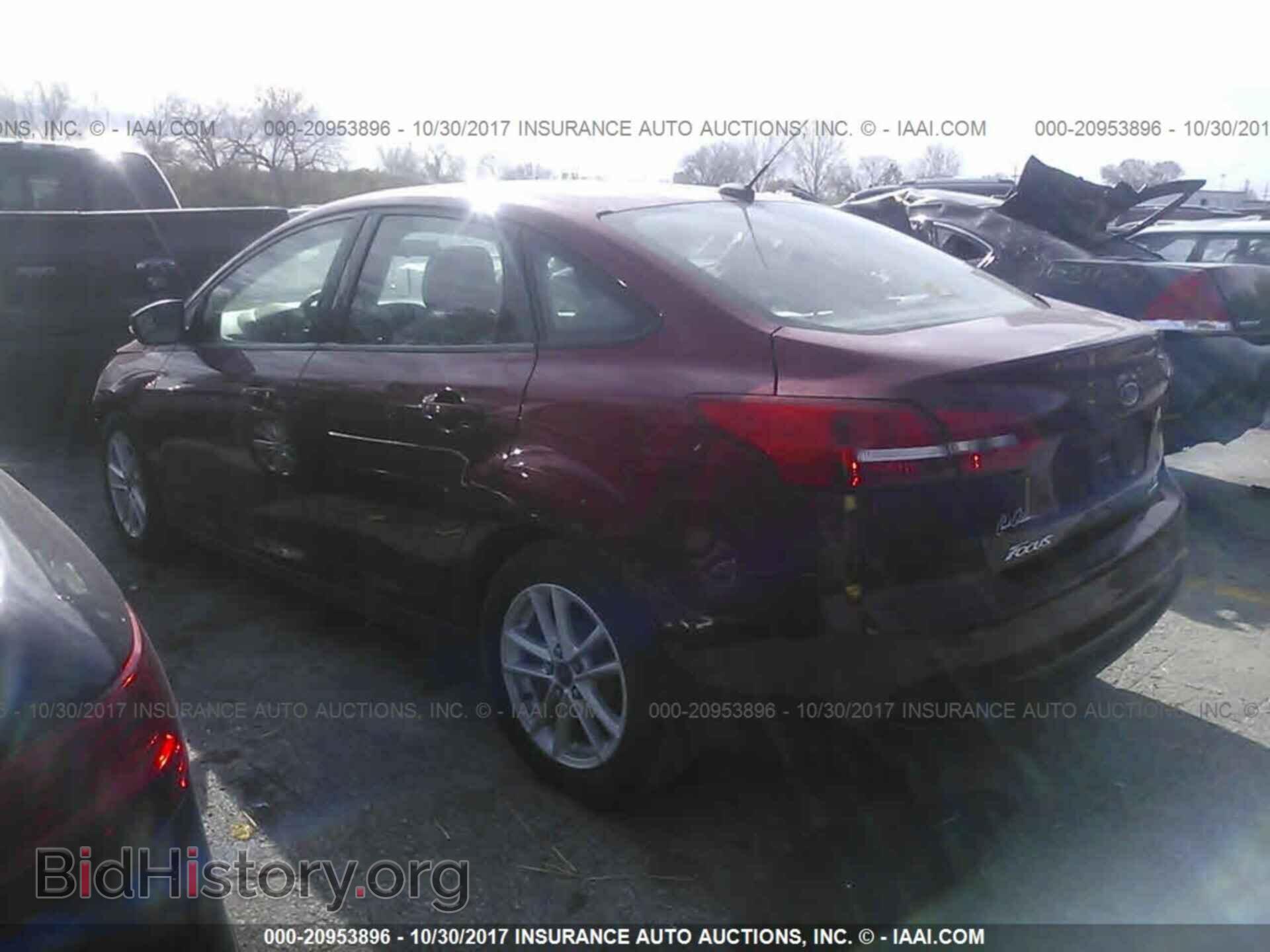 2015 Ford Focus - VIN: 1FADP3F28FL313964 - Photo 3