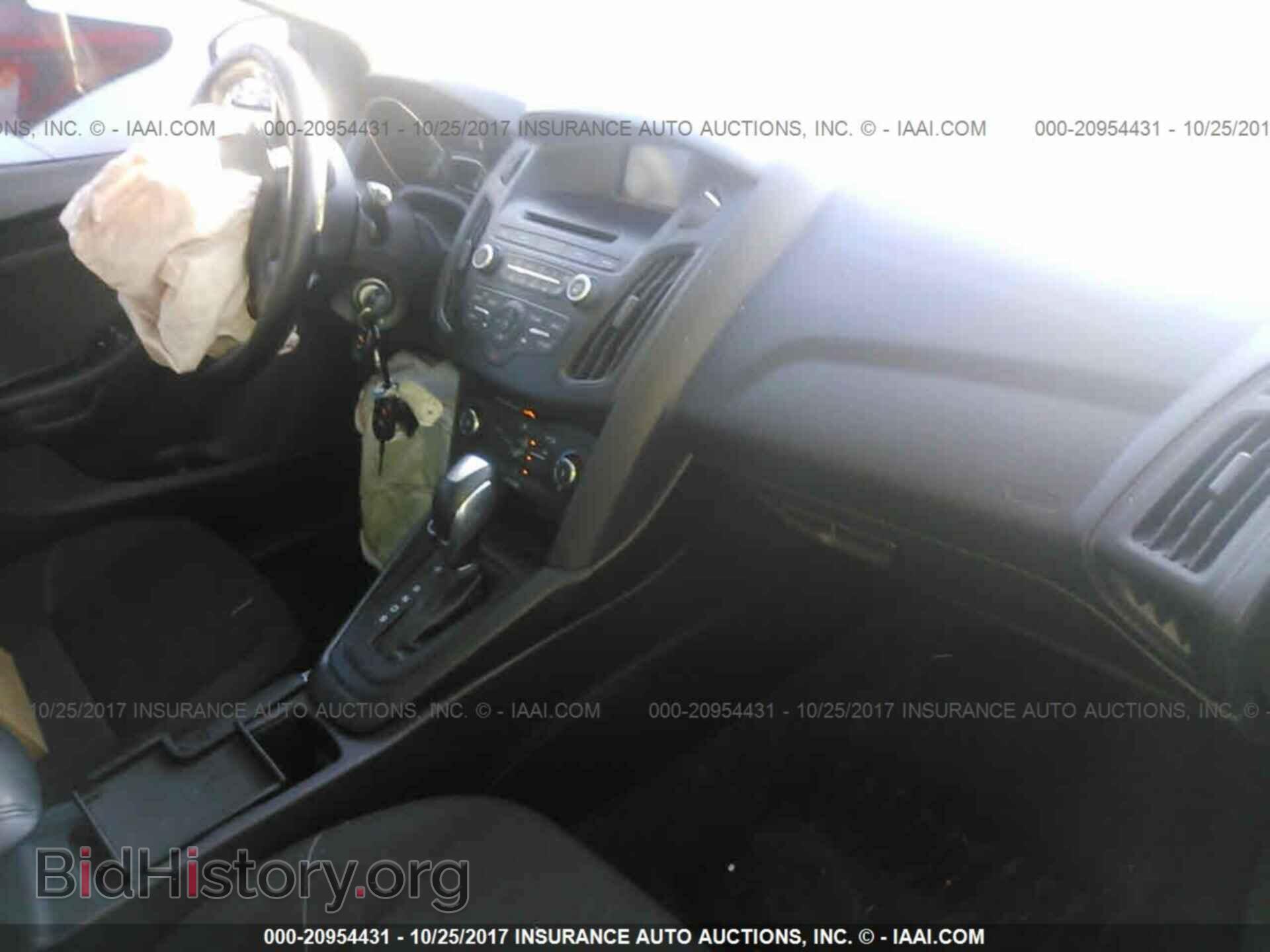 2015 Ford Focus - VIN: 1FADP3K22FL252181 - Photo 5