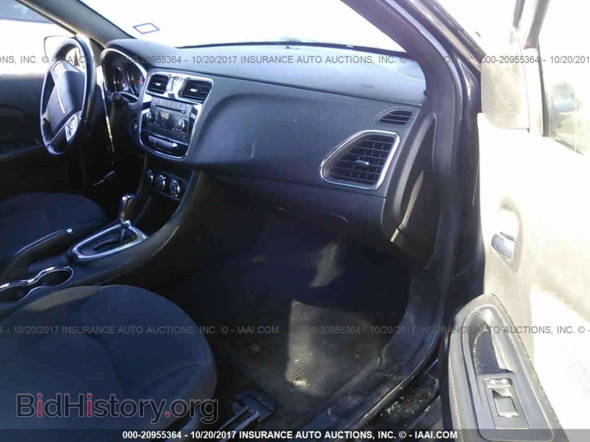 2013 Chrysler 200 - VIN: 1C3CCBBBXDN606675 - Фото 5
