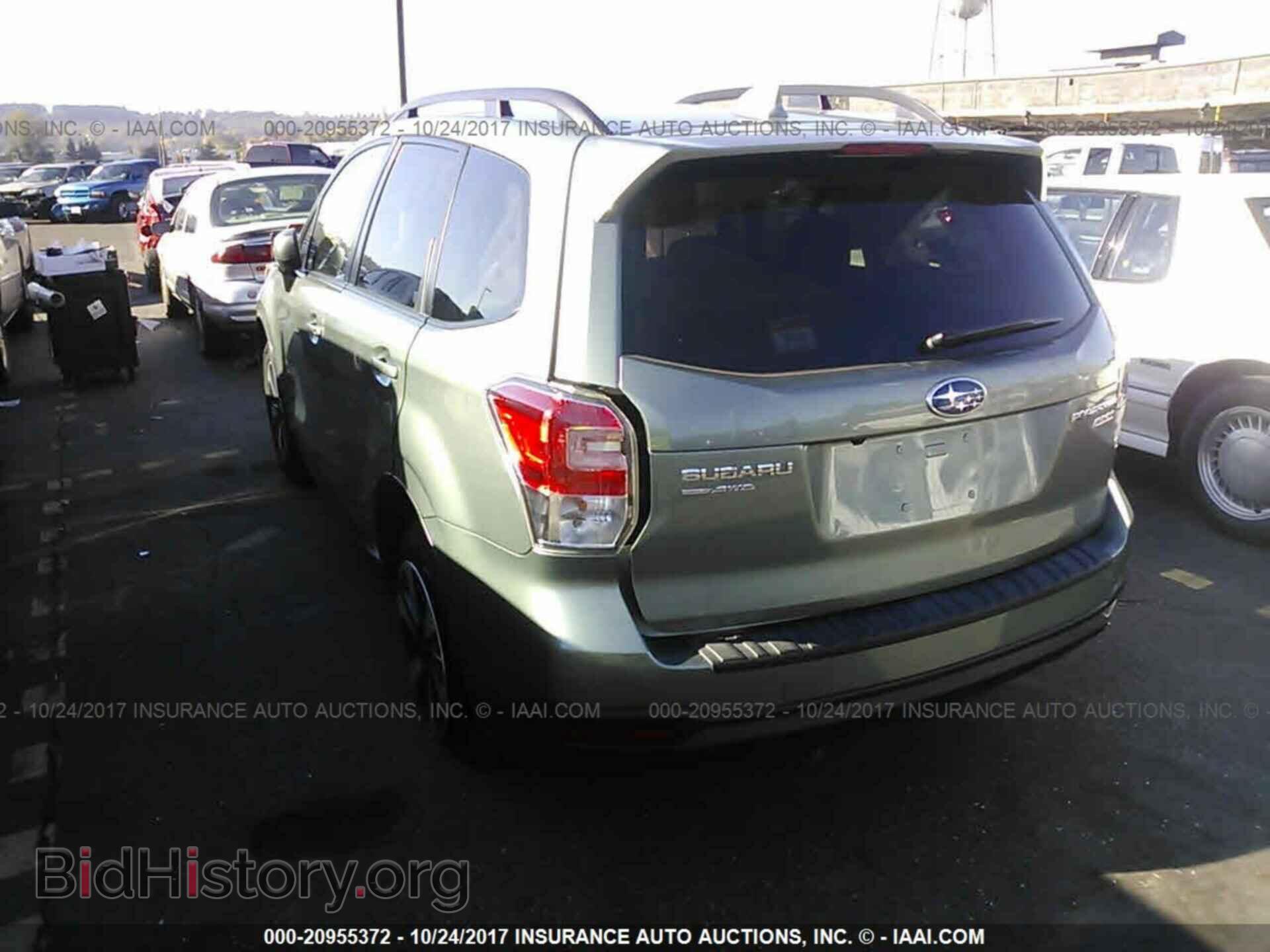 2017 Subaru Forester - VIN: JF2SJAEC0HH564132 - Фото 3