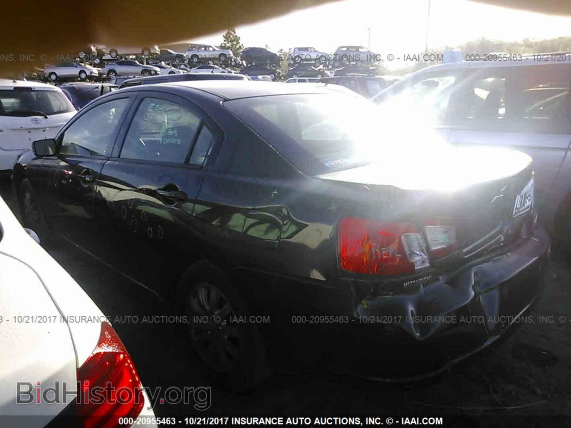 2011 Mitsubishi Galant - VIN: 4A32B2FFXBE024643 - Фото 3
