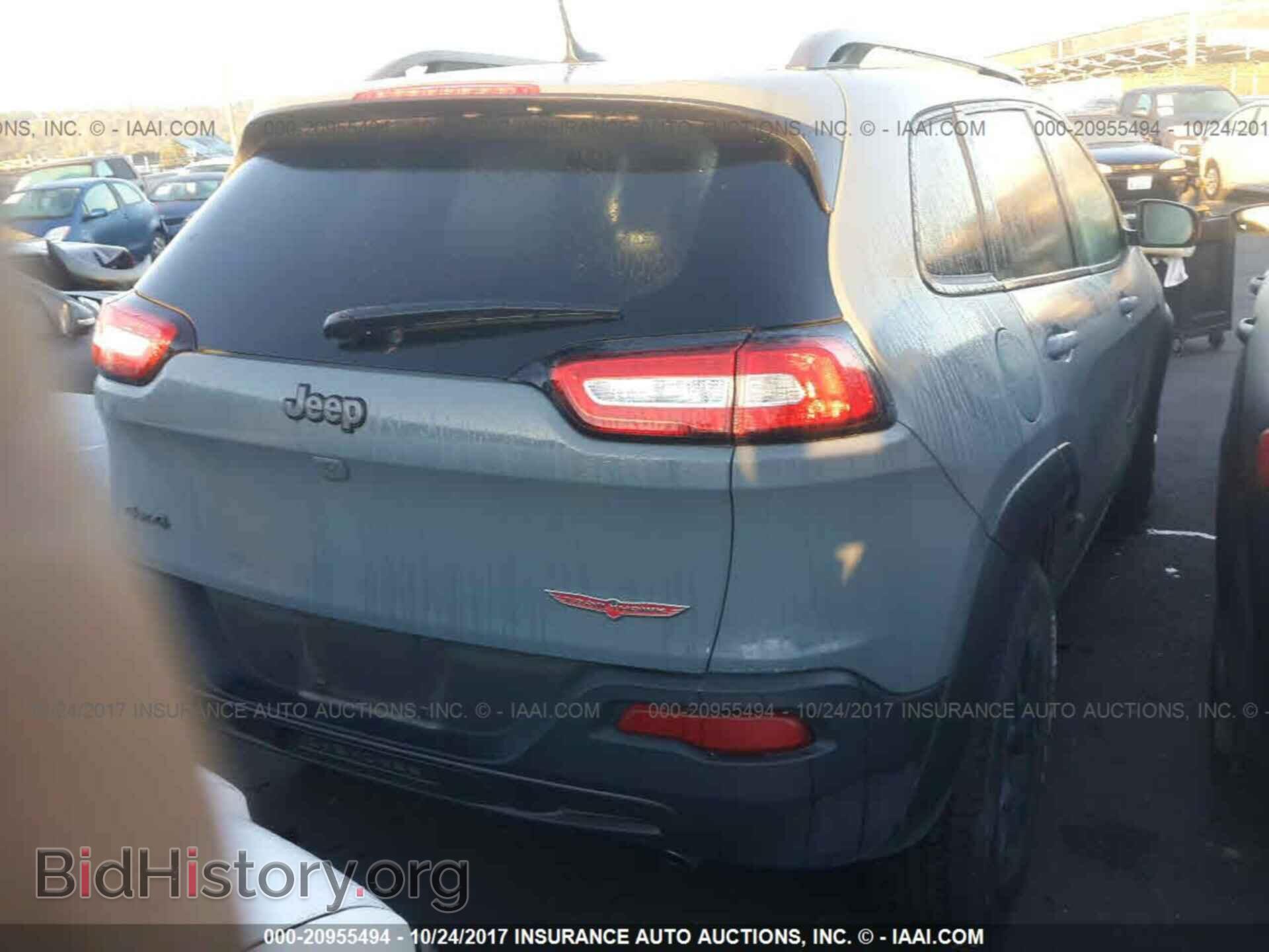 2015 Jeep Cherokee - VIN: 1C4PJMBS8FW672928 - Photo 4