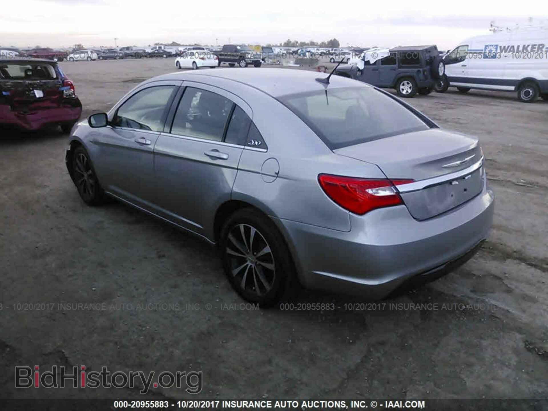 2013 Chrysler 200 - VIN: 1C3CCBBB3DN629232 - Фото 3