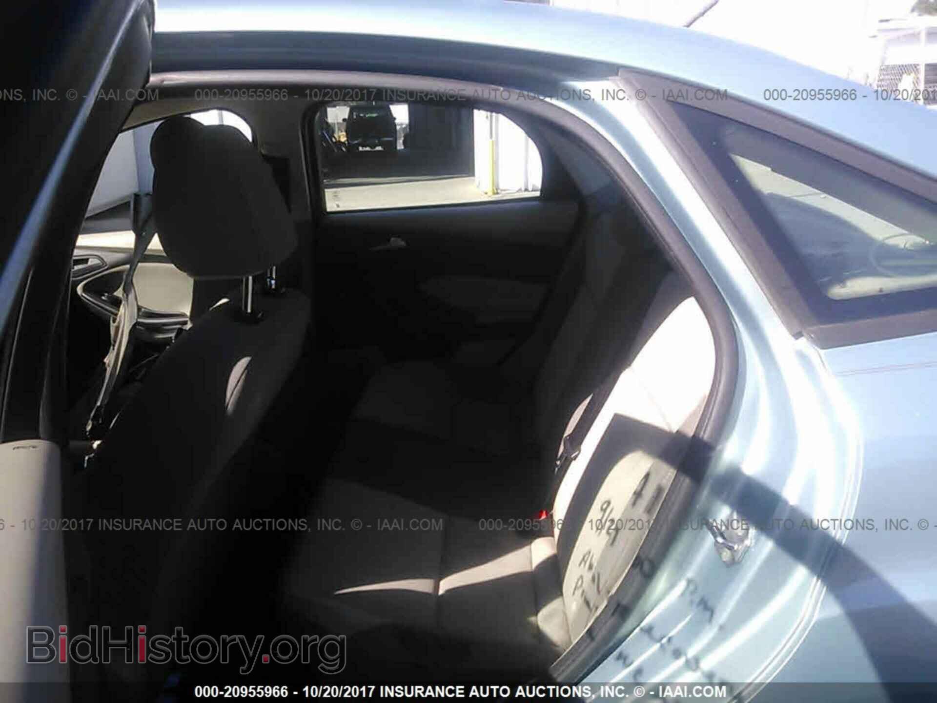 2012 Ford Focus - VIN: 1FAHP3F24CL461414 - Photo 8
