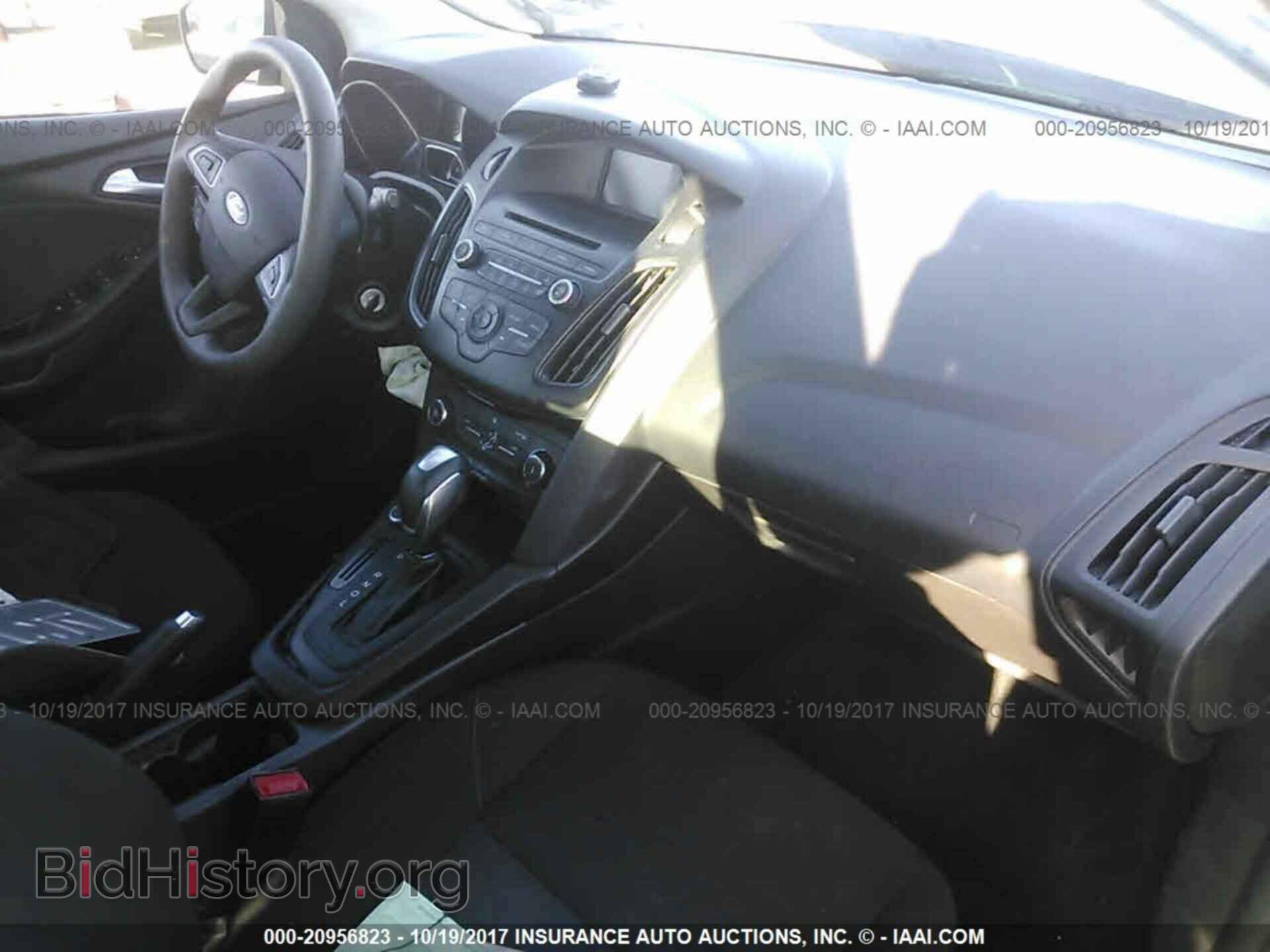 2015 Ford Focus - VIN: 1FADP3K20FL330117 - Photo 5