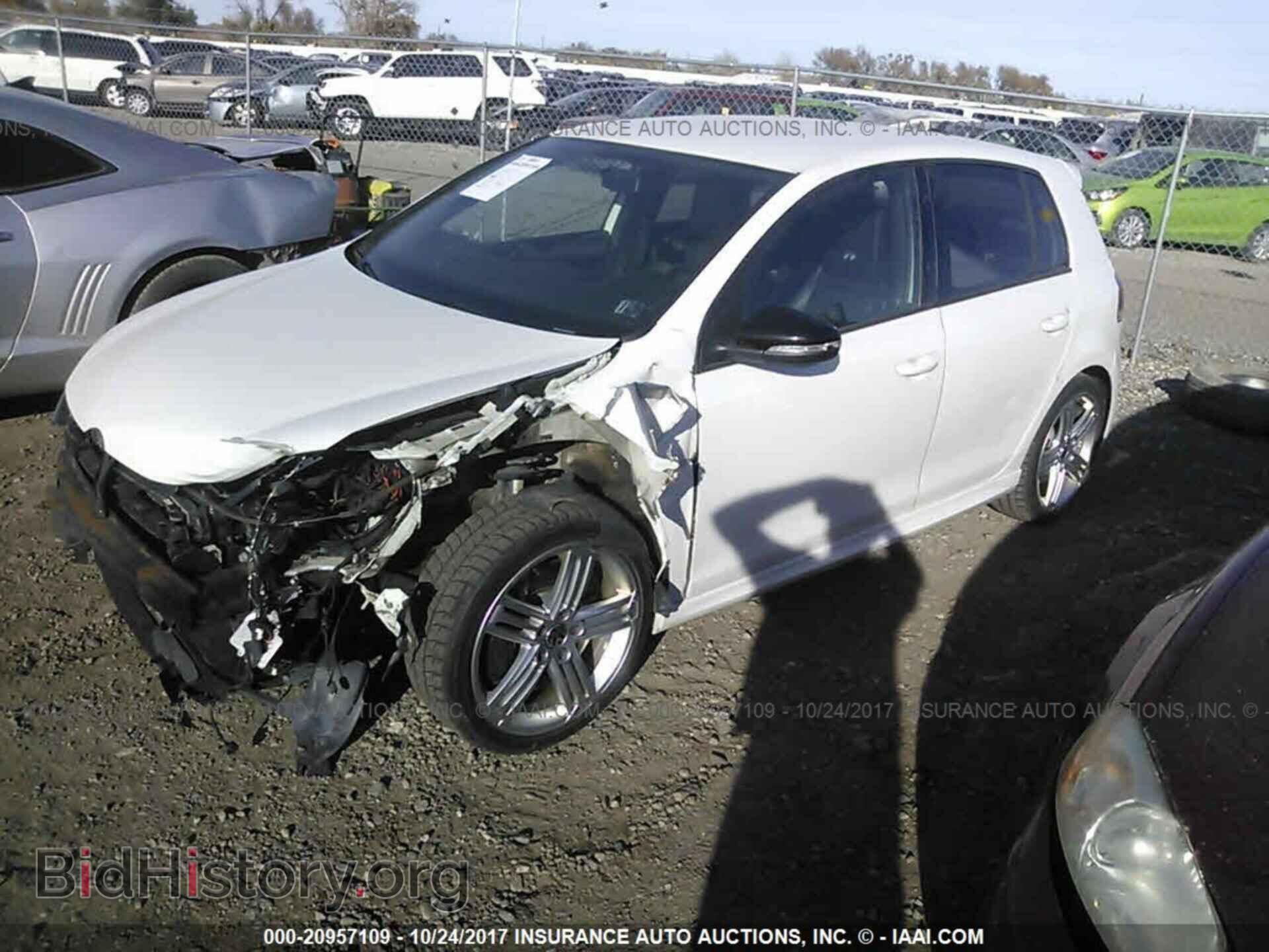 2012 Volkswagen Golf - VIN: WVWPF7AJ4CW295263 - Фото 2