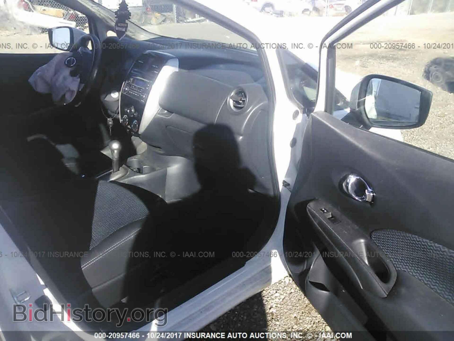 2015 Nissan Versa note - VIN: 3N1CE2CP4FL376203 - Photo 5
