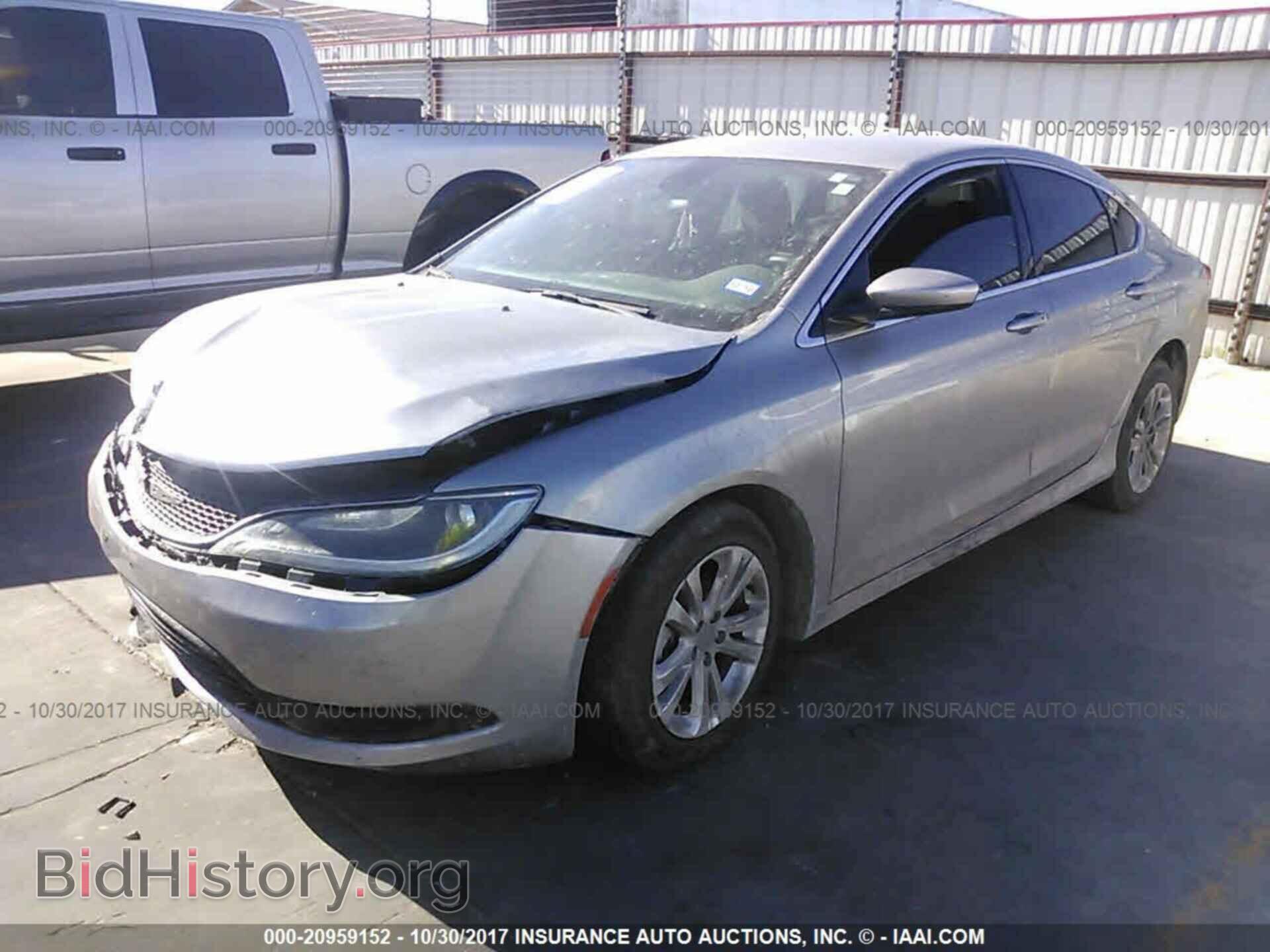 2016 Chrysler 200 - VIN: 1C3CCCFB5GN191981 - Фото 2