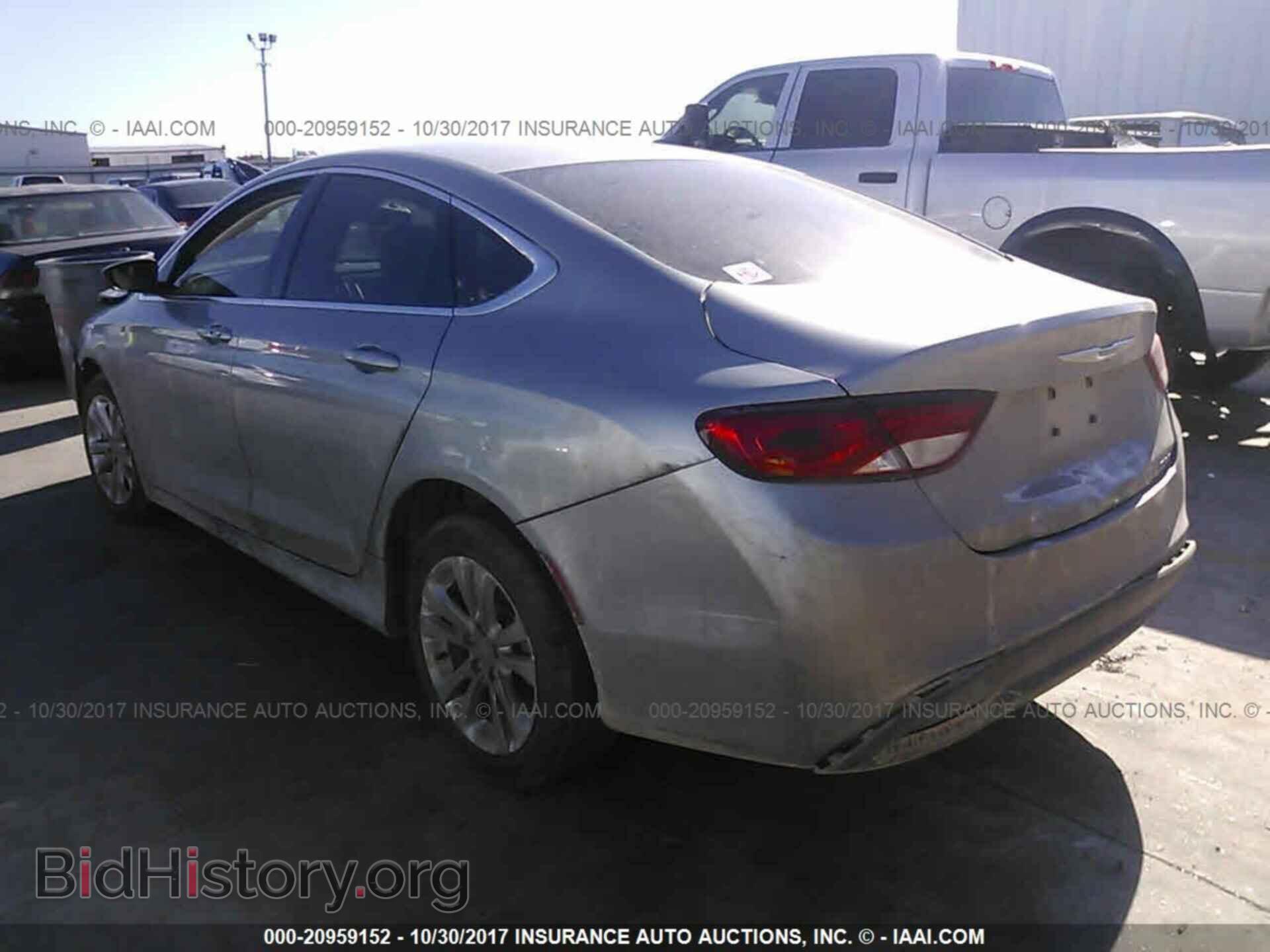 2016 Chrysler 200 - VIN: 1C3CCCFB5GN191981 - Фото 3