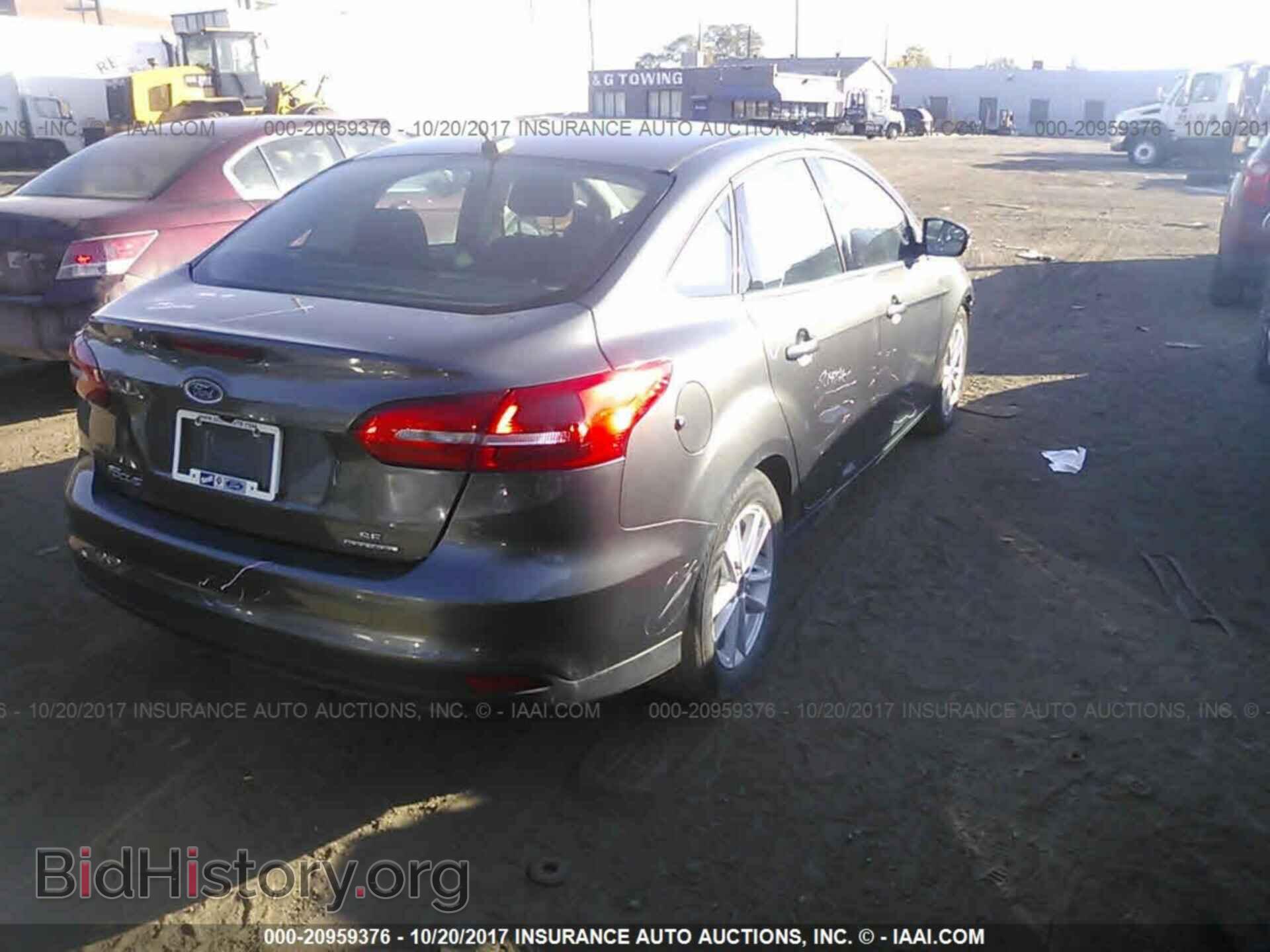 2016 Ford Focus - VIN: 1FADP3F2XGL237780 - Фото 4