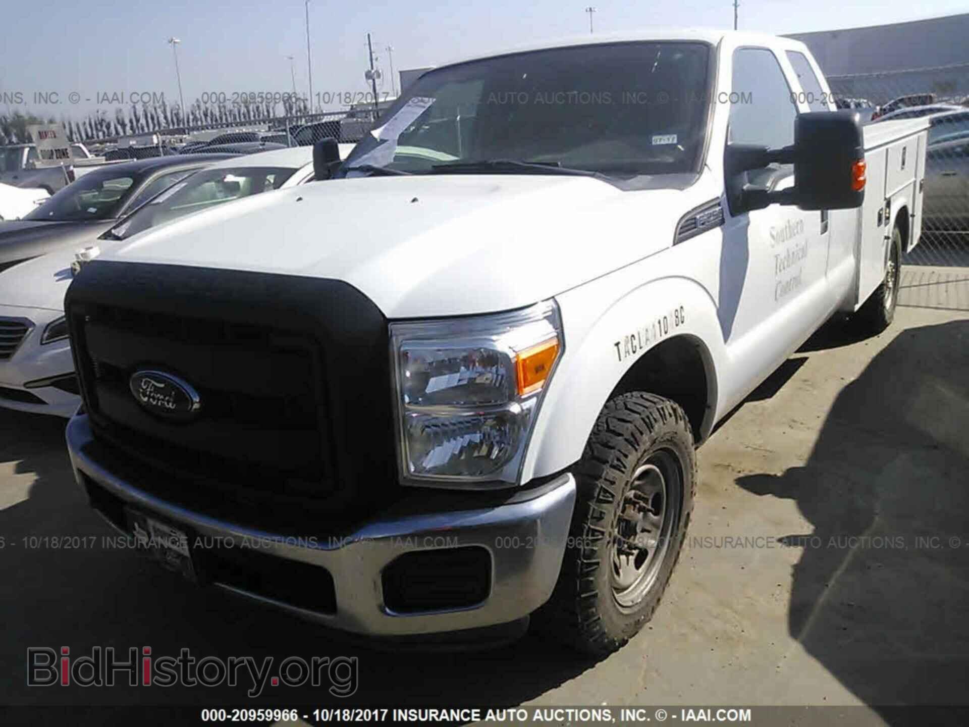 2015 Ford F250 - VIN: 1FT7X2A62FEA56915 - Фото 2