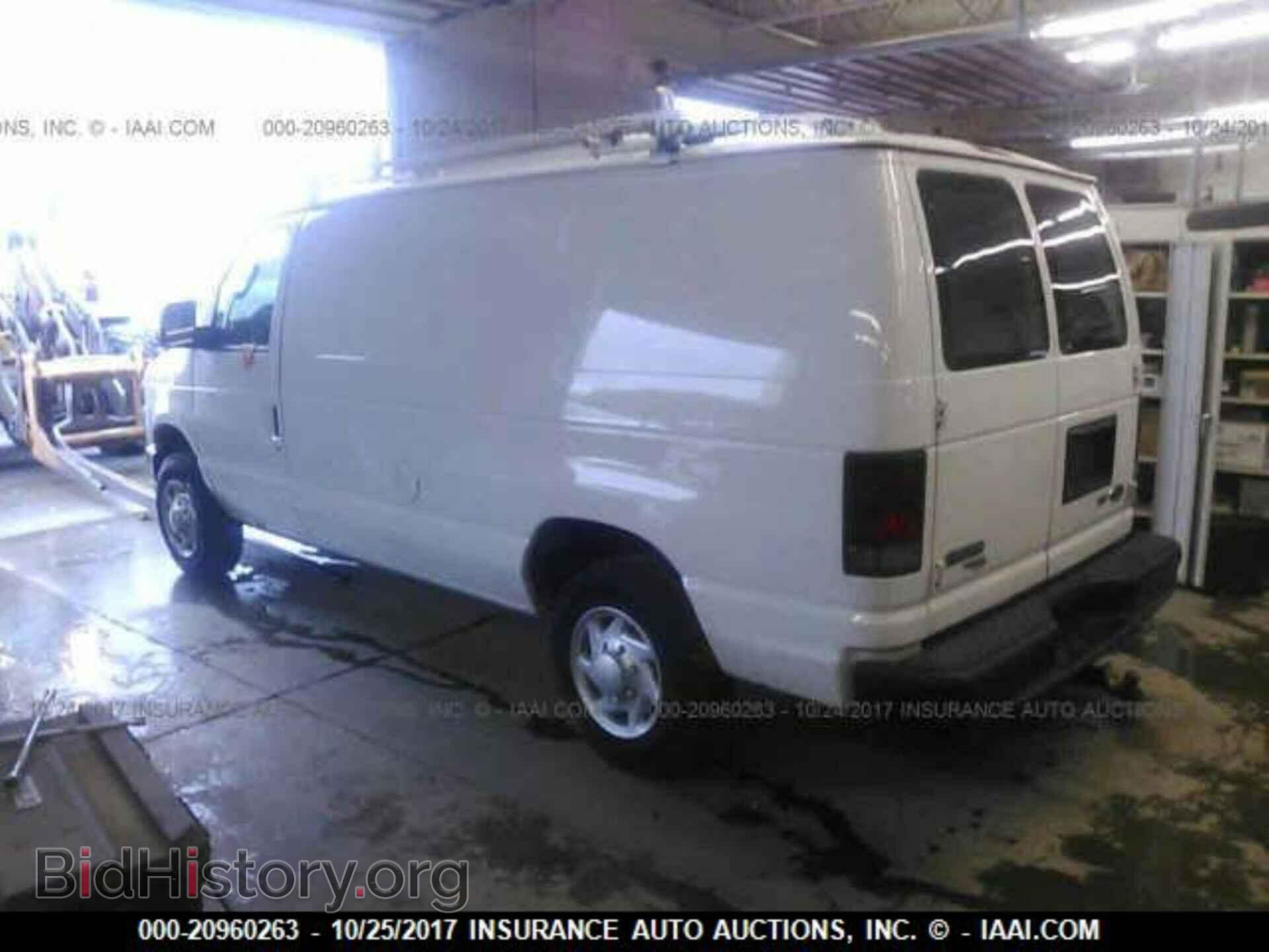 2011 Ford Econoline - VIN: 1FTNE1EW1BDB32920 - Фото 3