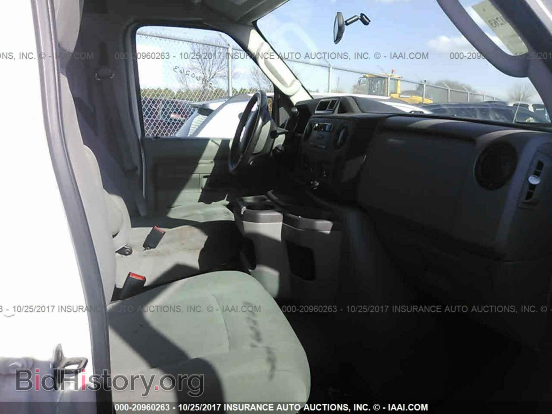2011 Ford Econoline - VIN: 1FTNE1EW1BDB32920 - Фото 5