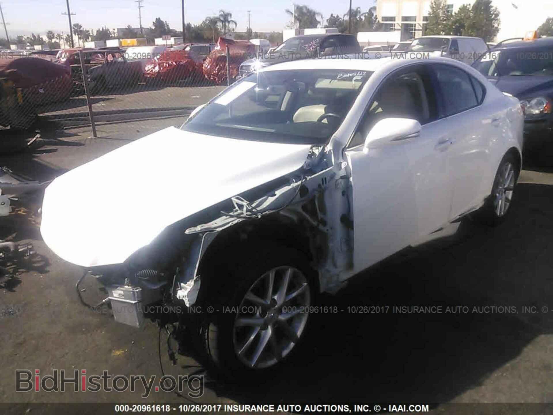 2011 Lexus Is - VIN: JTHBF5C28B5140240 - Фото 2