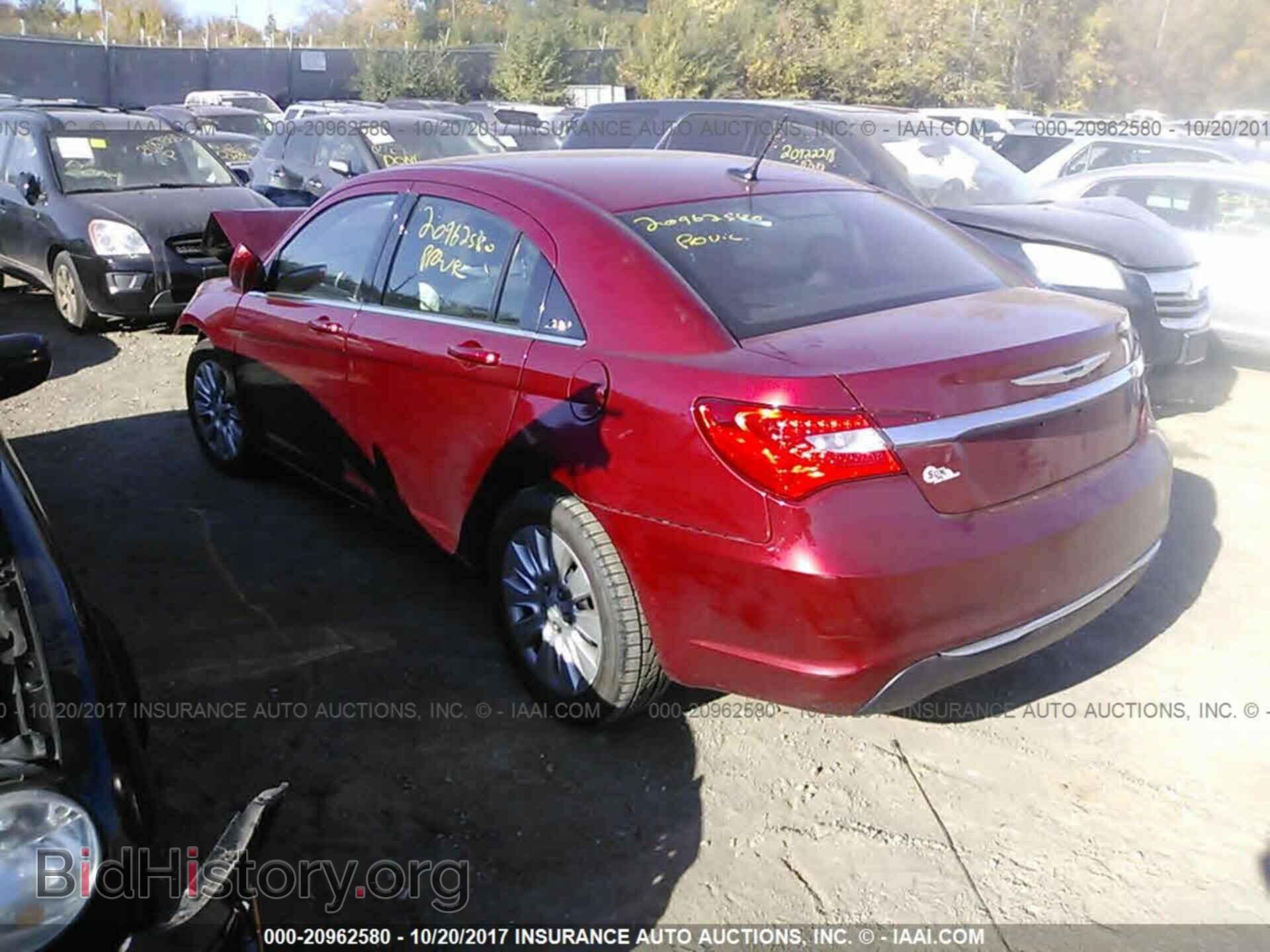 2013 Chrysler 200 - VIN: 1C3CCBAB1DN735048 - Фото 3
