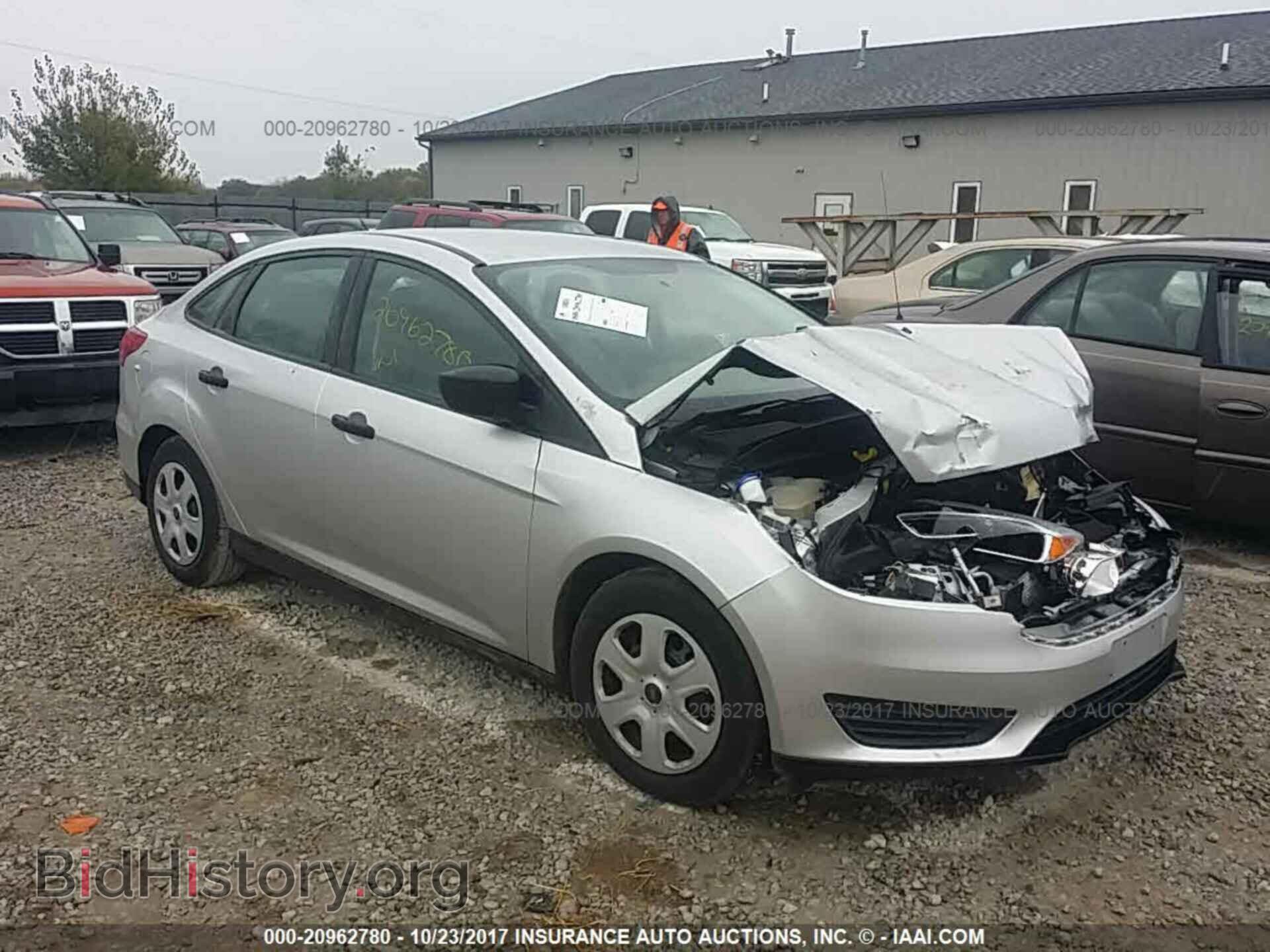 Фотография 1FADP3E2XHL243825 - Ford Focus 2017