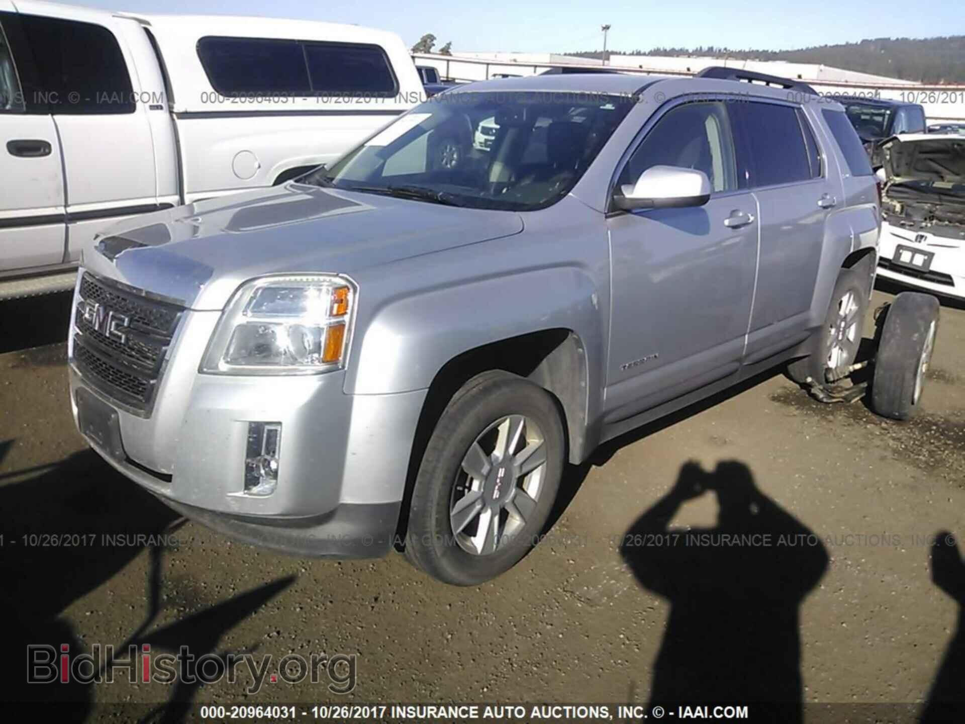 2011 Gmc Terrain - VIN: 2CTALSEC6B6227279 - Photo 2