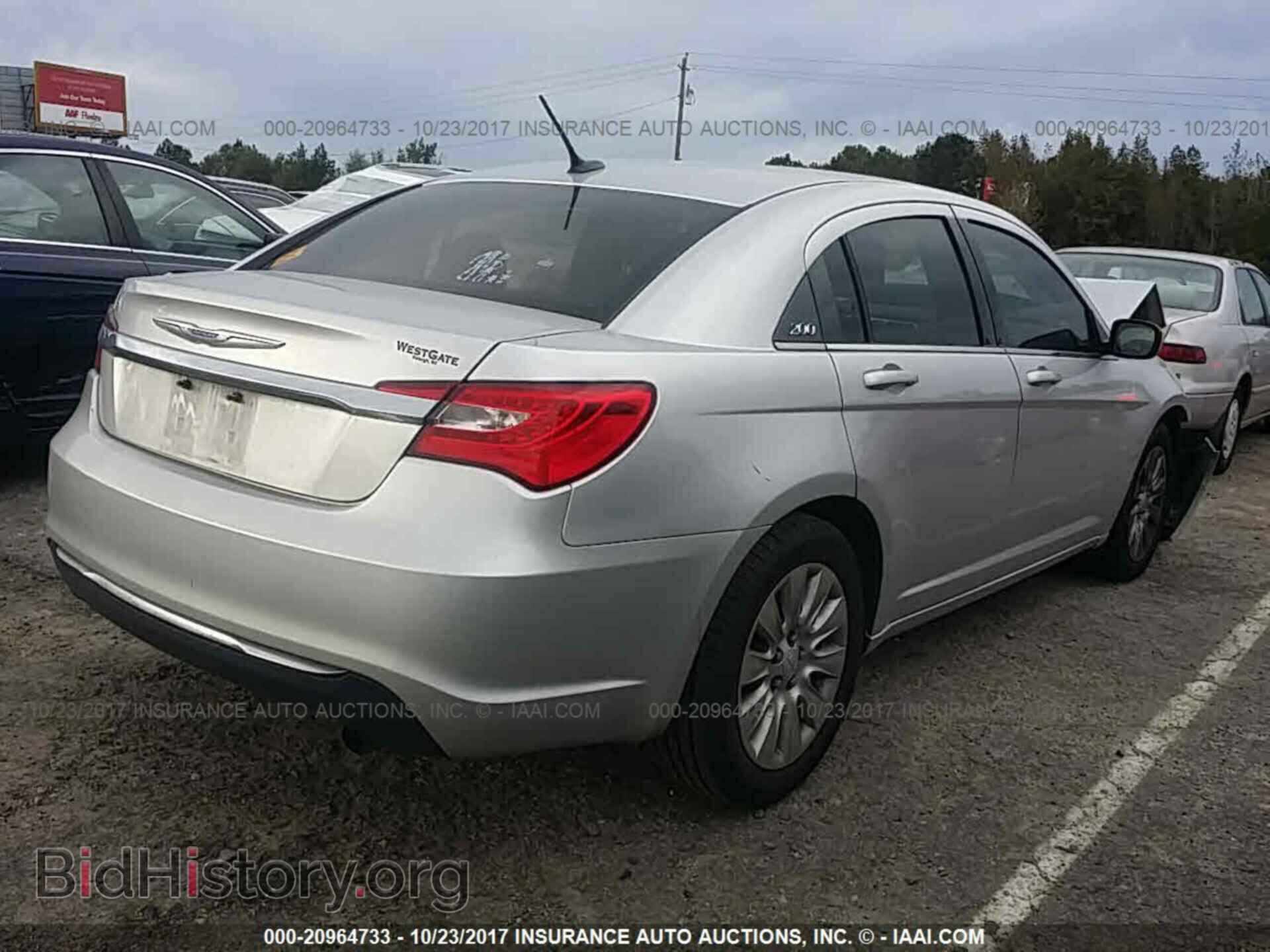 2012 Chrysler 200 - VIN: 1C3CCBAB1CN295900 - Фото 4