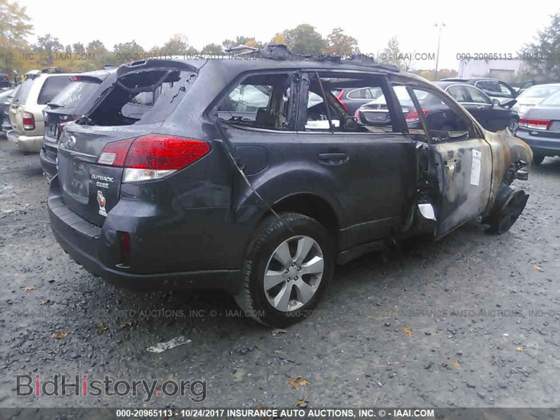 2011 Subaru Outback - VIN: 4S4BRBLC2B3320319 - Фото 4