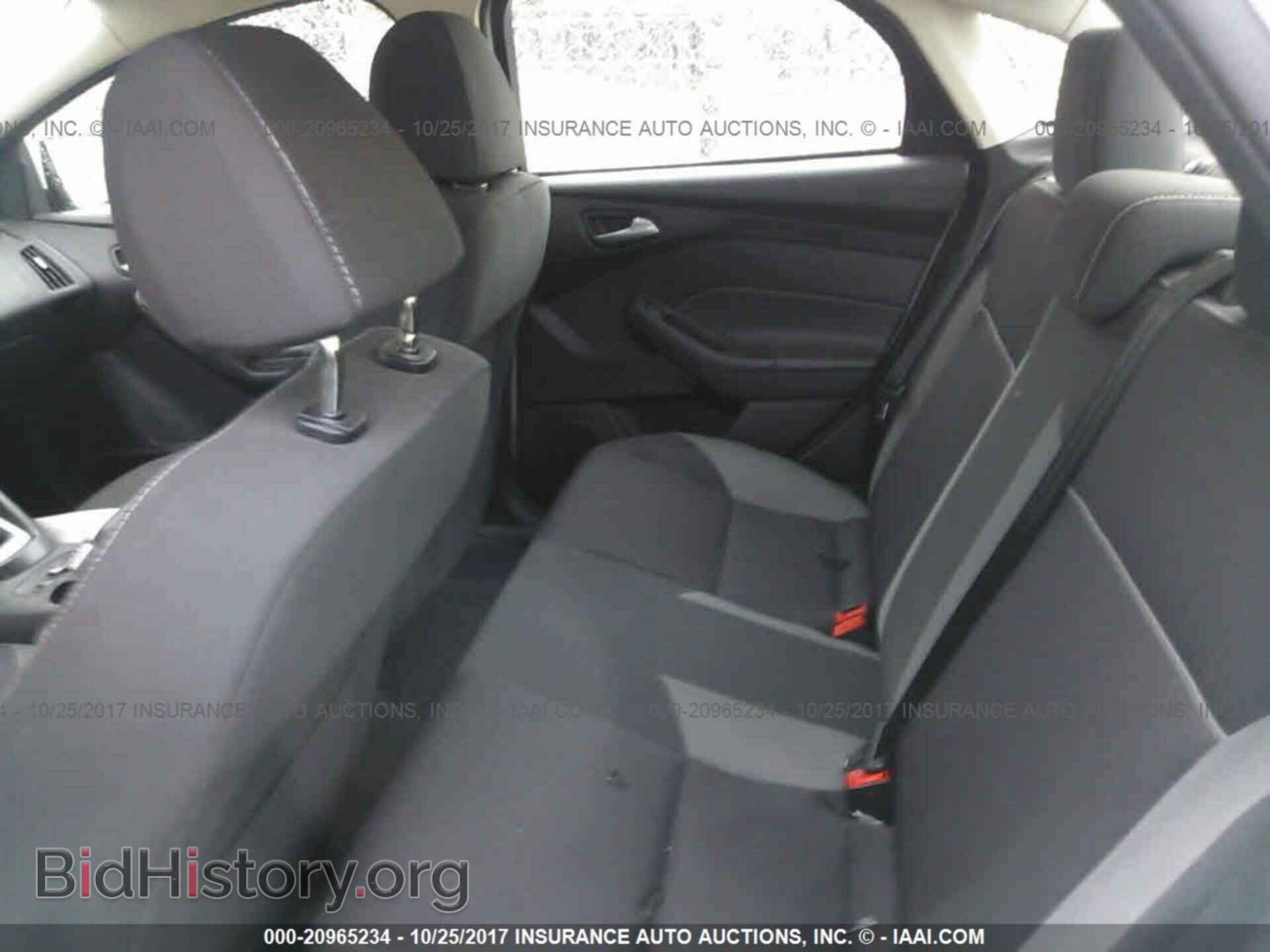 2014 Ford Focus - VIN: 1FADP3F21EL178258 - Photo 8