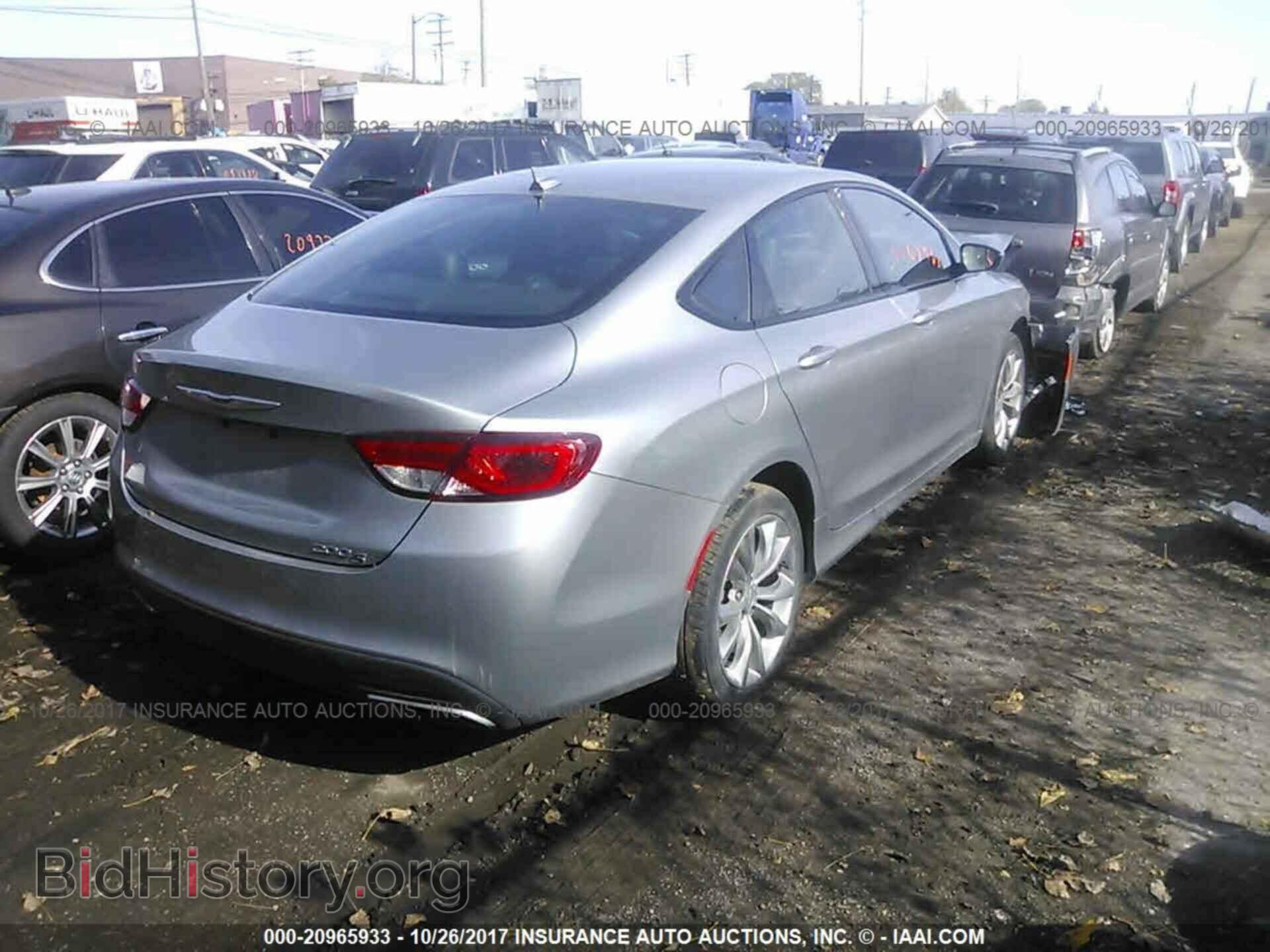 2015 Chrysler 200 - VIN: 1C3CCCBB9FN752963 - Photo 4