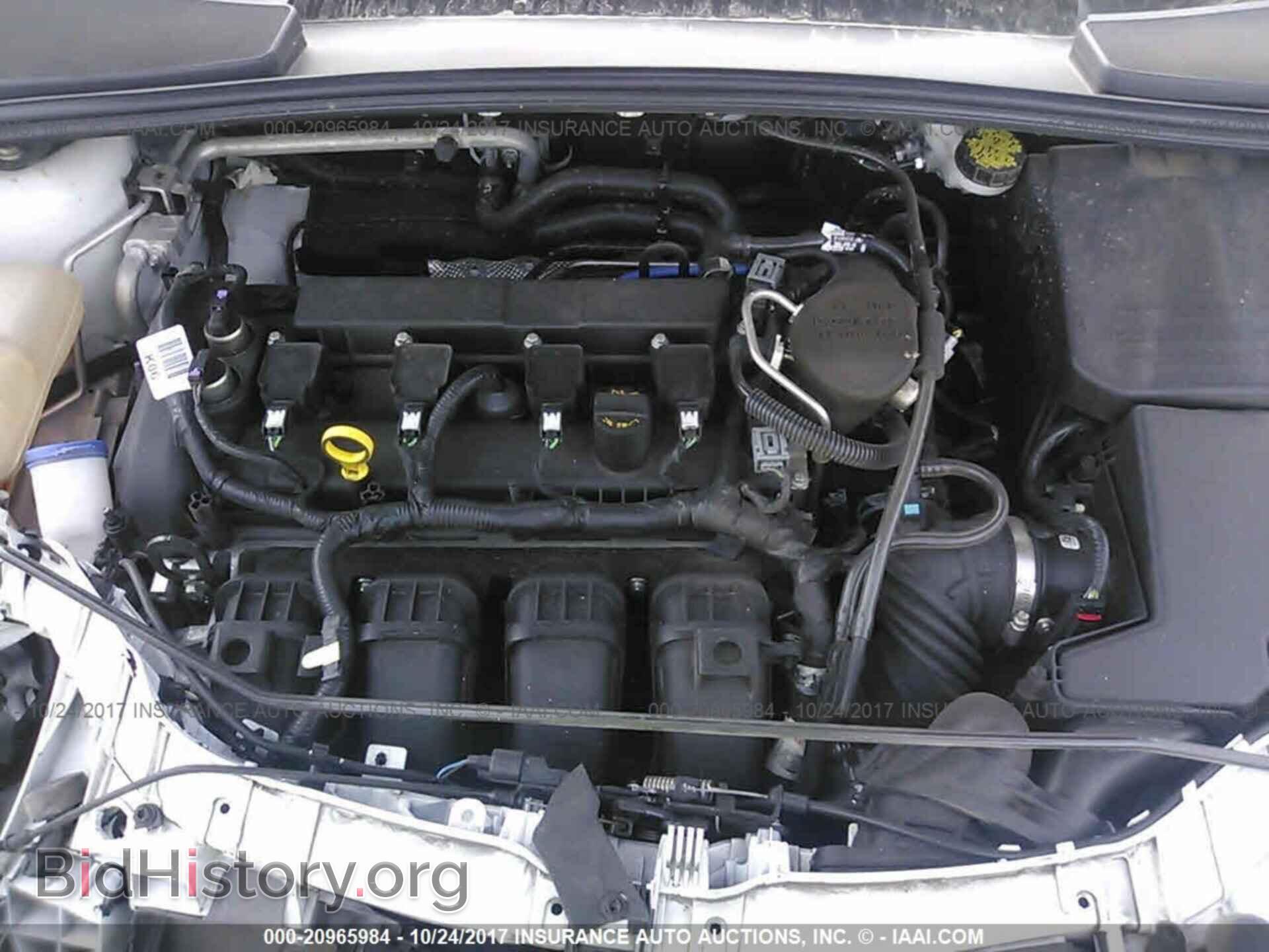 2016 Ford Focus - VIN: 1FADP3K20GL307695 - Photo 10