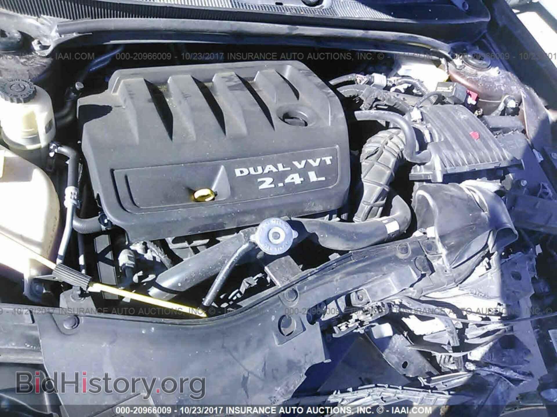 2013 Chrysler 200 - VIN: 1C3BCBEB8DN526797 - Photo 10