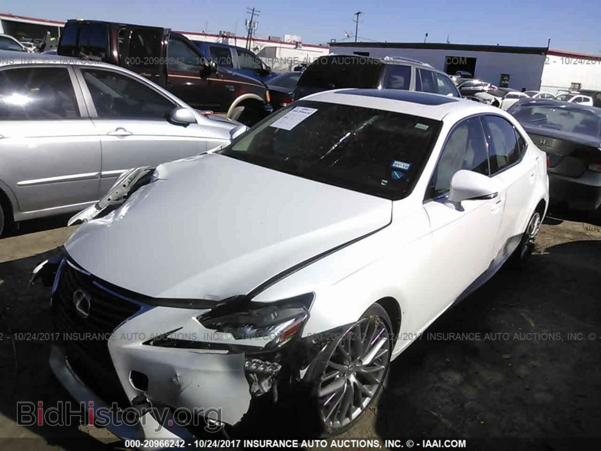 2014 Lexus Is - VIN: JTHBF1D20E5002848 - Photo 2