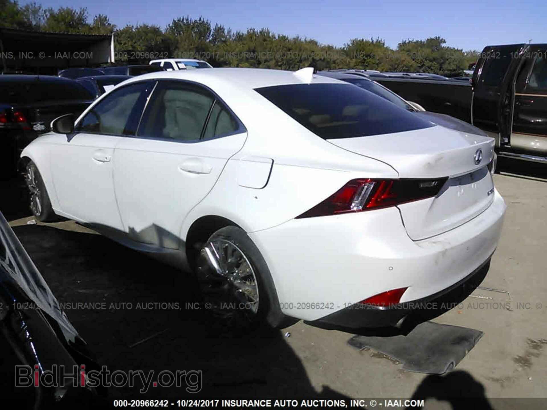 2014 Lexus Is - VIN: JTHBF1D20E5002848 - Photo 3