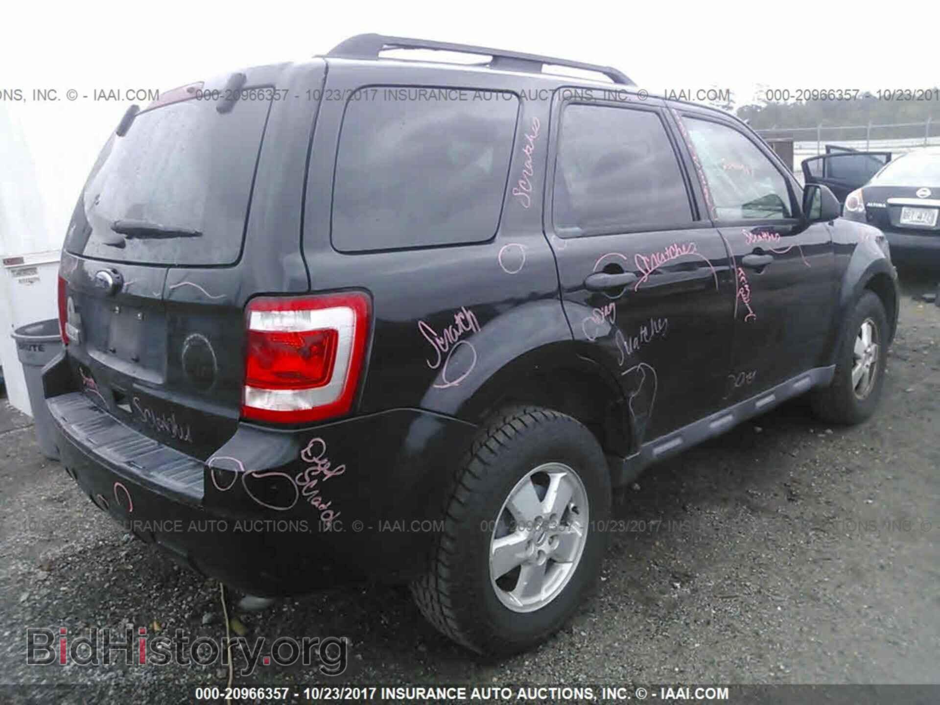 2012 Ford Escape - VIN: 1FMCU0D78CKA04133 - Photo 4