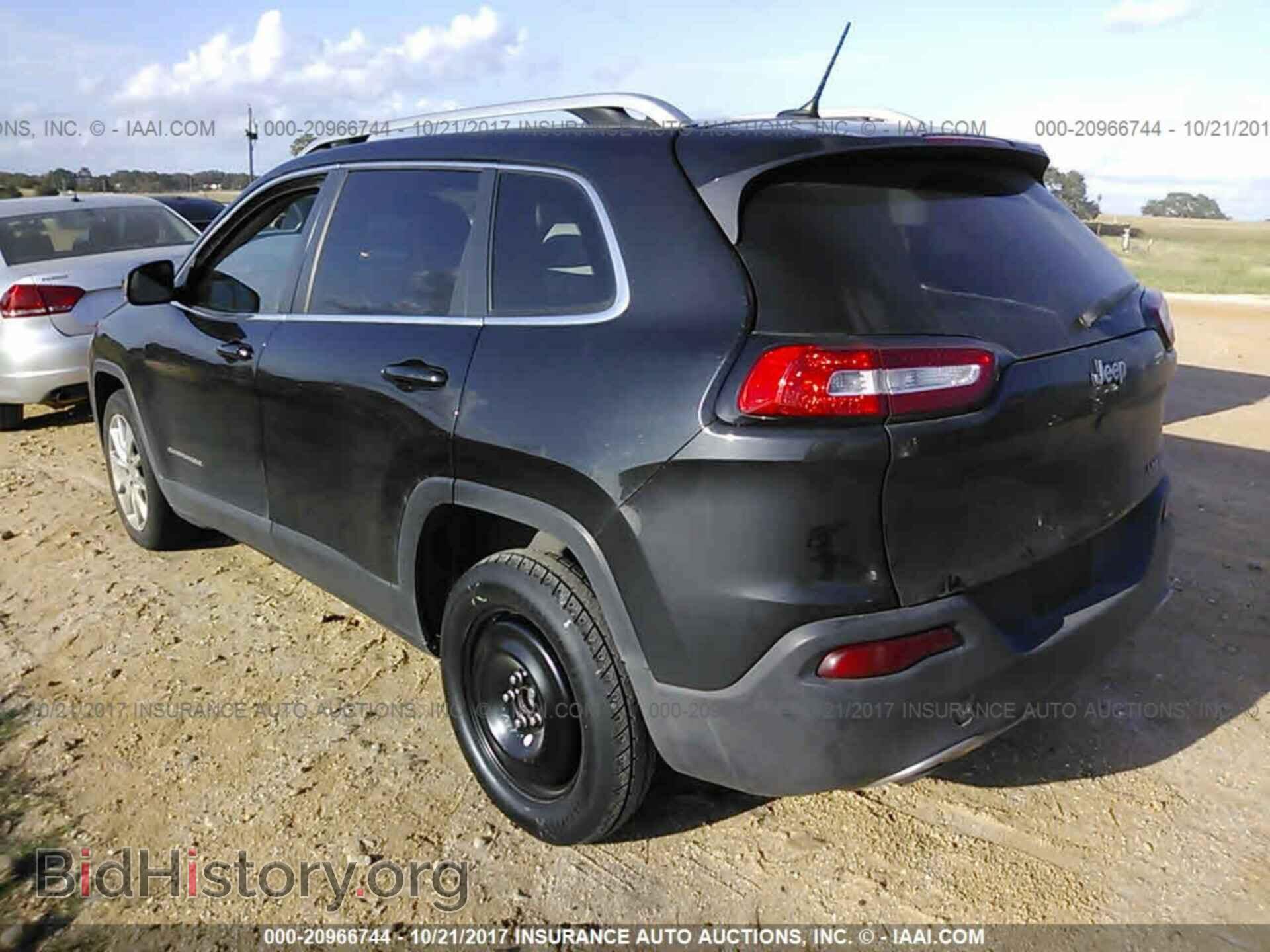 2014 Jeep Cherokee - VIN: 1C4PJLDBXEW129747 - Photo 3