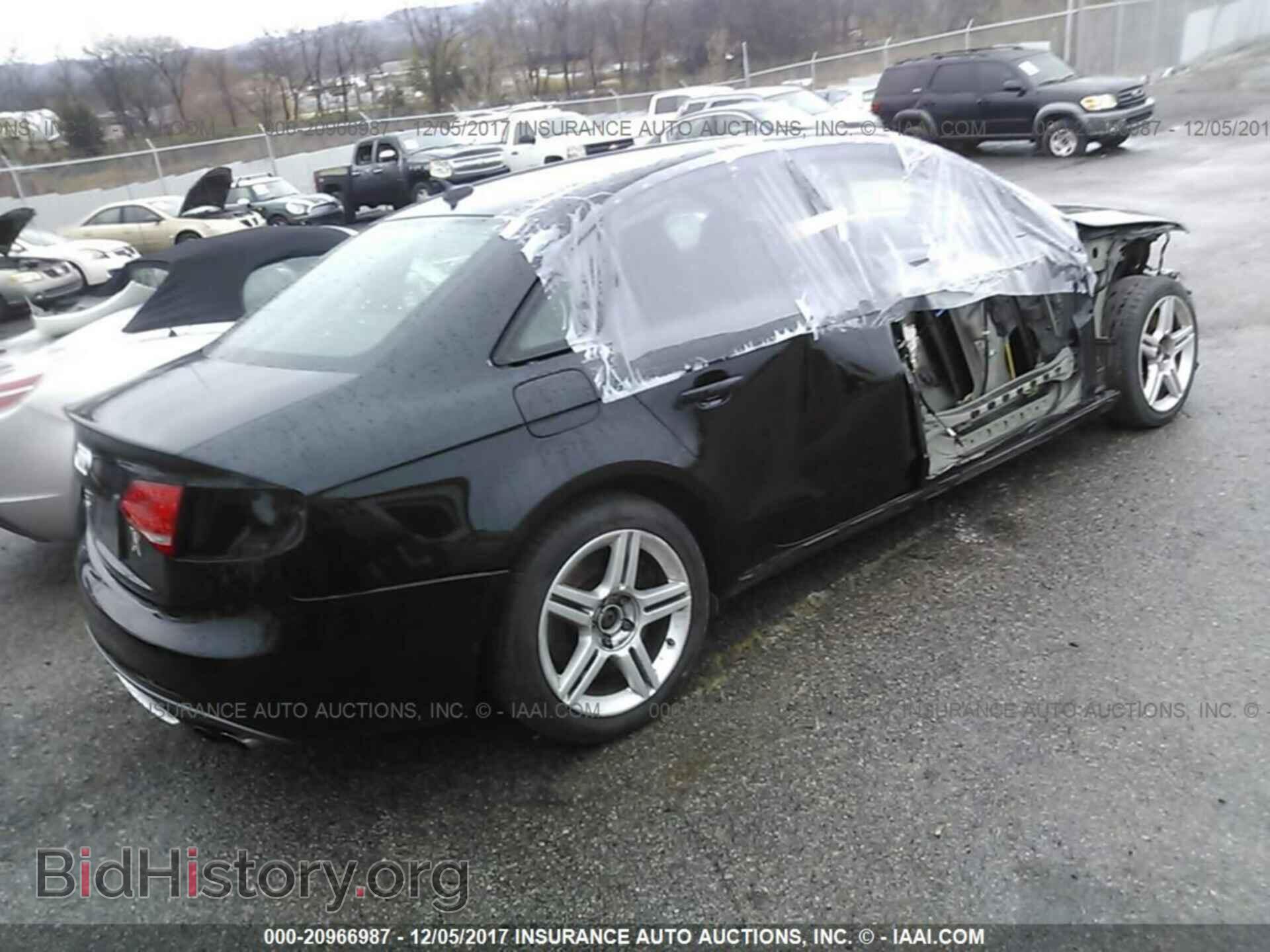 2012 Audi S4 - VIN: WAUDGAFL8CA096539 - Фото 4