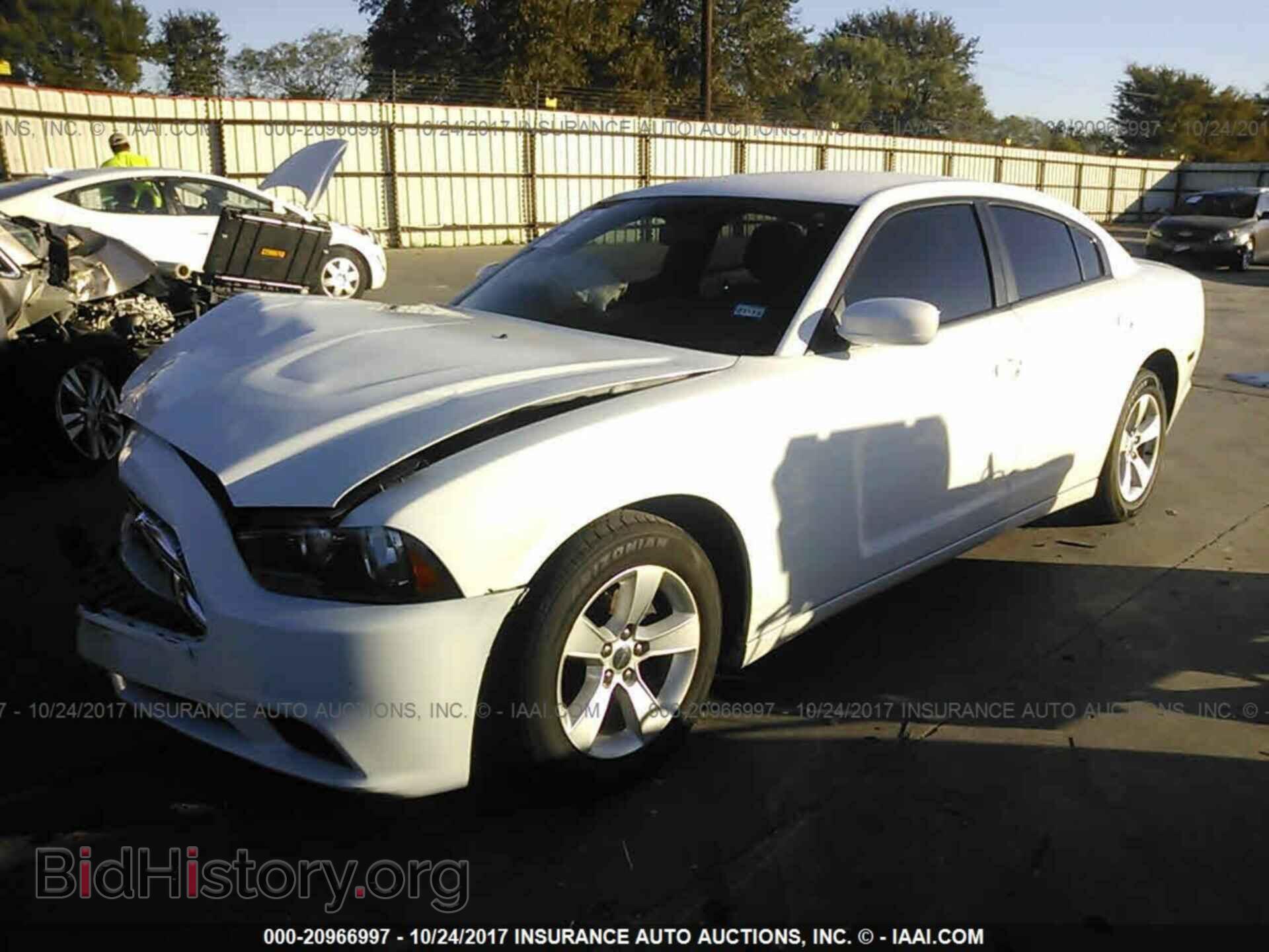 2013 Dodge Charger - VIN: 2C3CDXBG4DH690751 - Photo 2