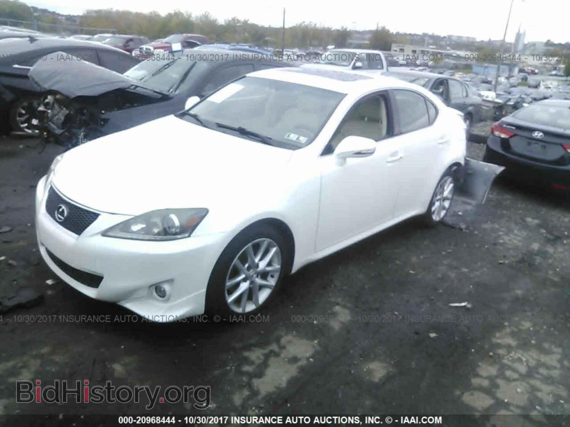 2011 Lexus Is - VIN: JTHCF5C2XB2035480 - Фото 2