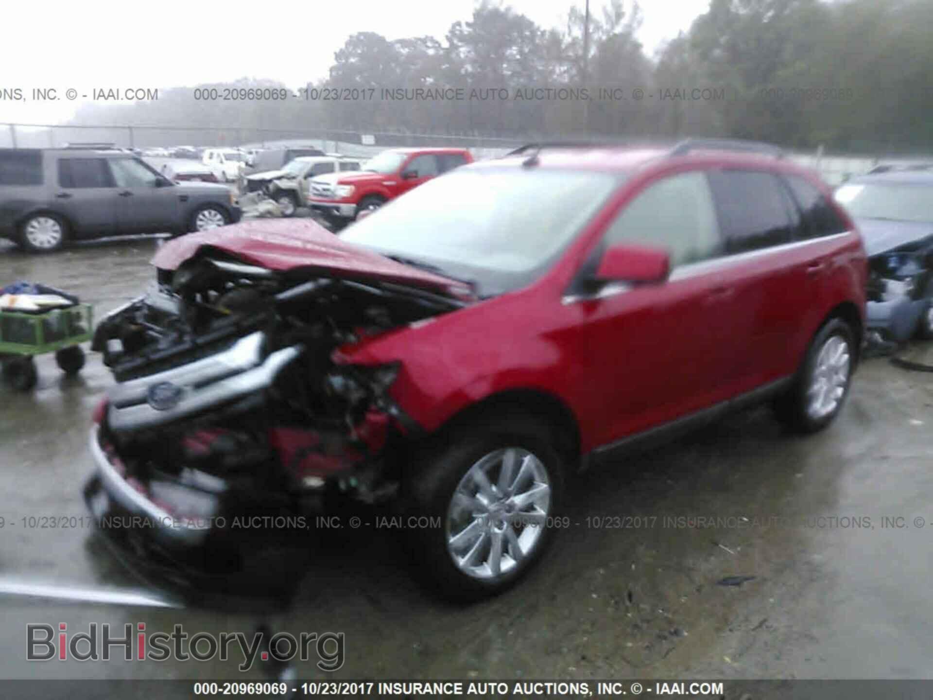 2011 Ford Edge - VIN: 2FMDK3KC9BBA45052 - Photo 2