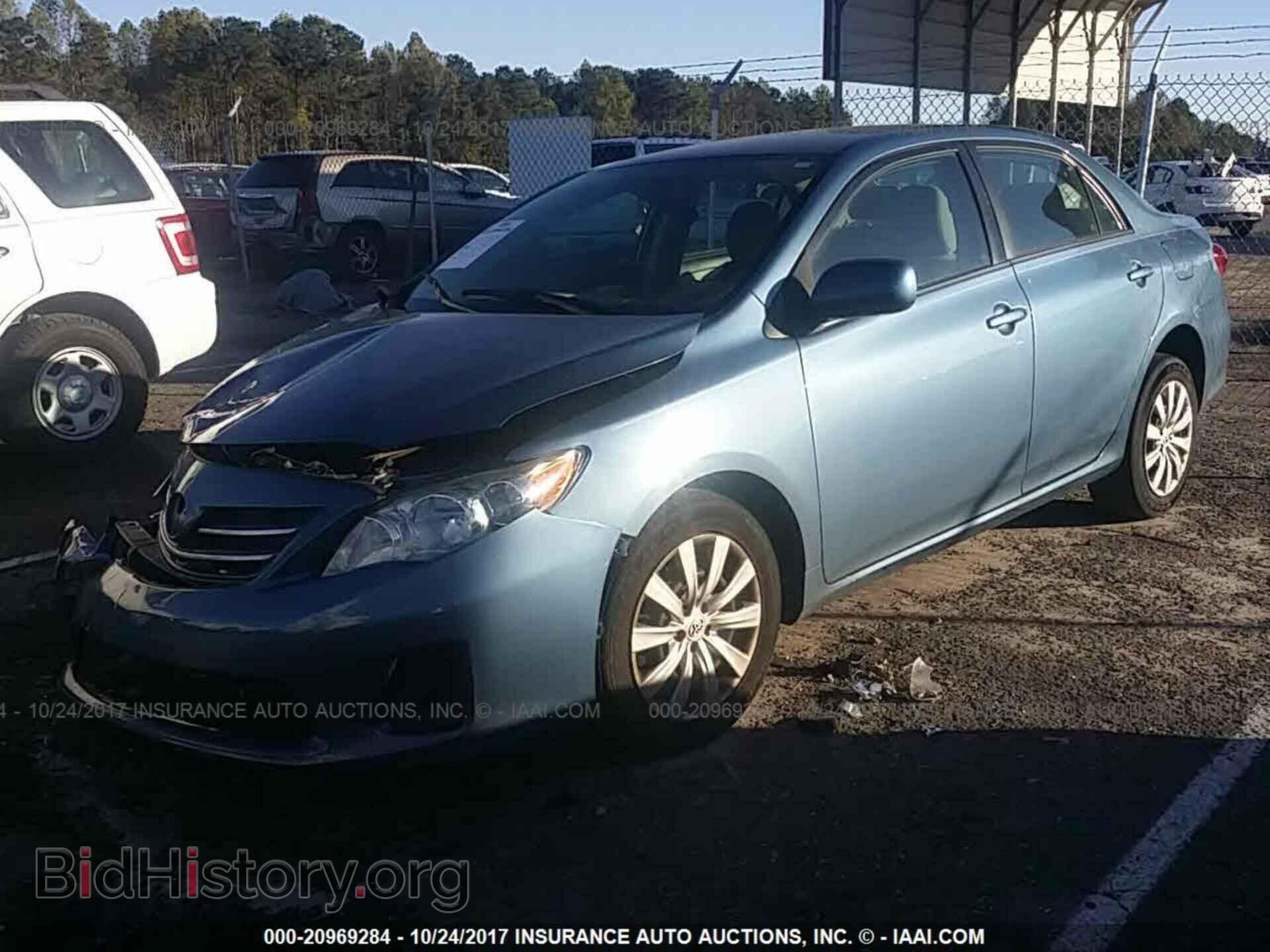 2013 Toyota Corolla - VIN: 5YFBU4EEXDP165767 - Фото 2