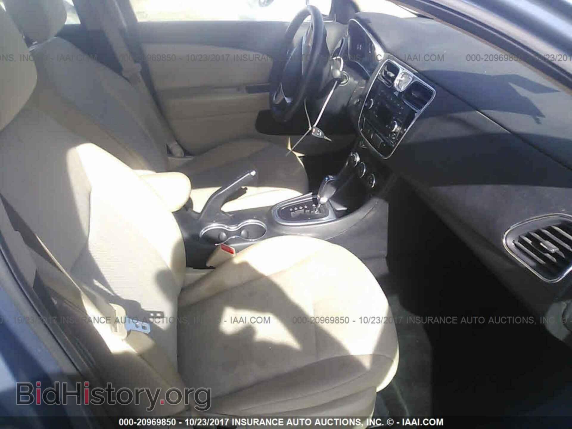 2011 Chrysler 200 - VIN: 1C3BC1FB8BN619826 - Фото 5