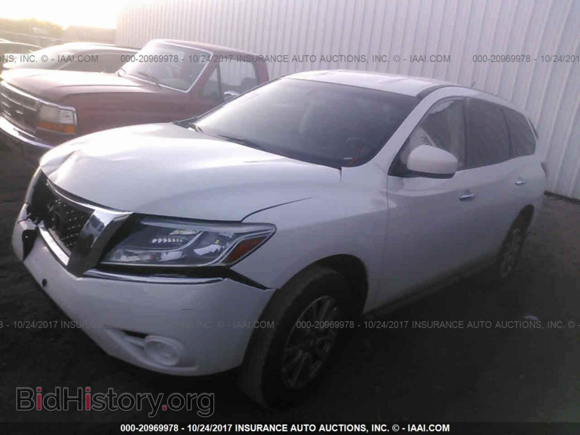 2013 Nissan Pathfinder - VIN: 5N1AR2MN0DC630144 - Фото 2