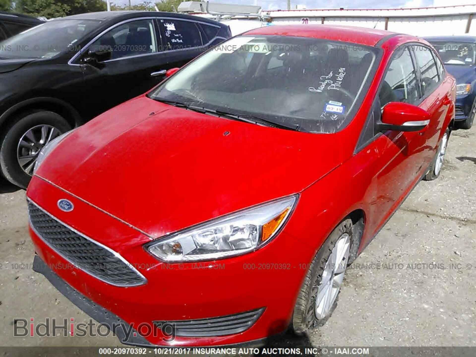 2017 Ford Focus - VIN: 1FADP3F2XHL249591 - Photo 2