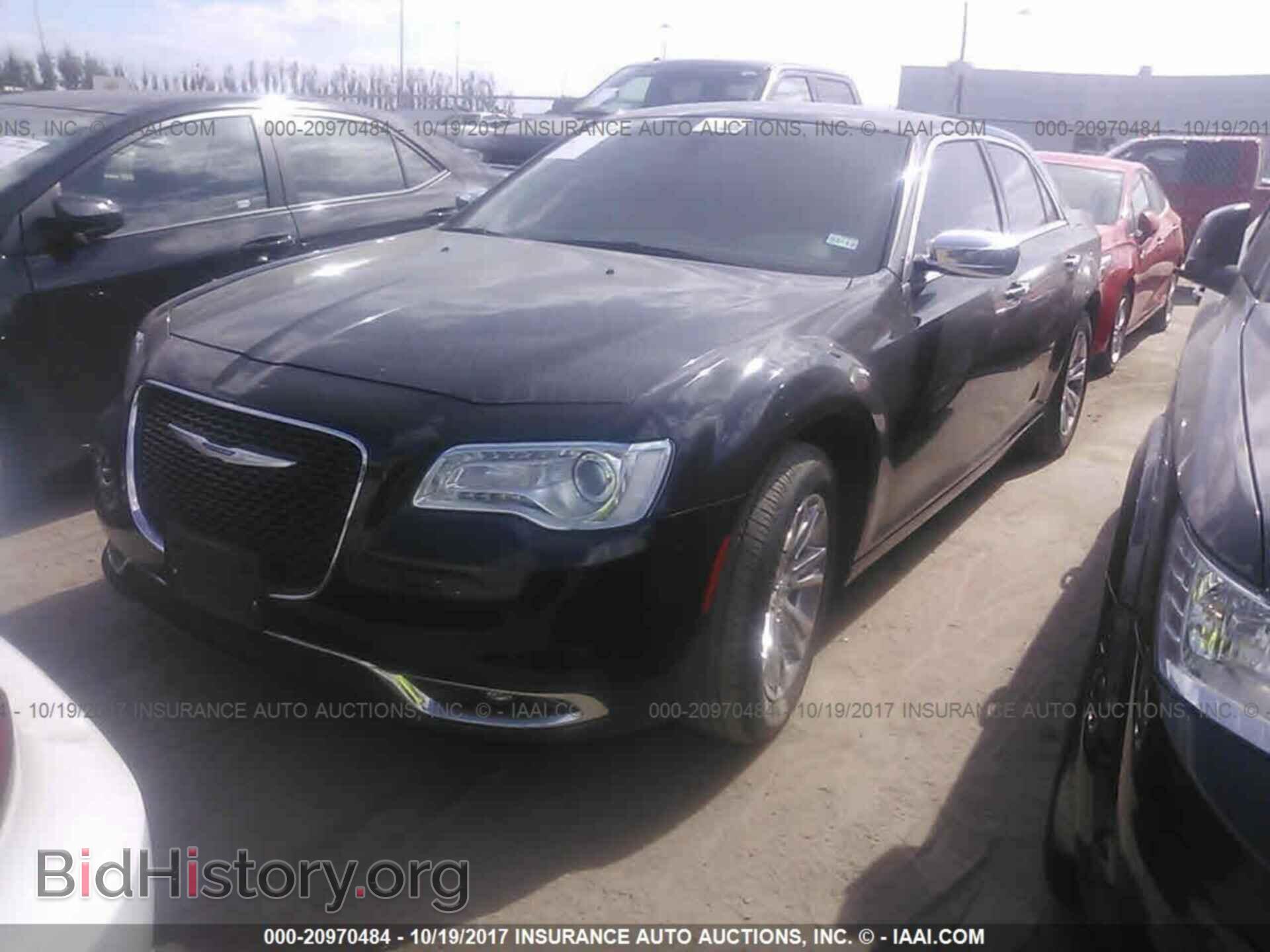 2017 Chrysler 300c - VIN: 2C3CCAEG1HH579916 - Фото 2